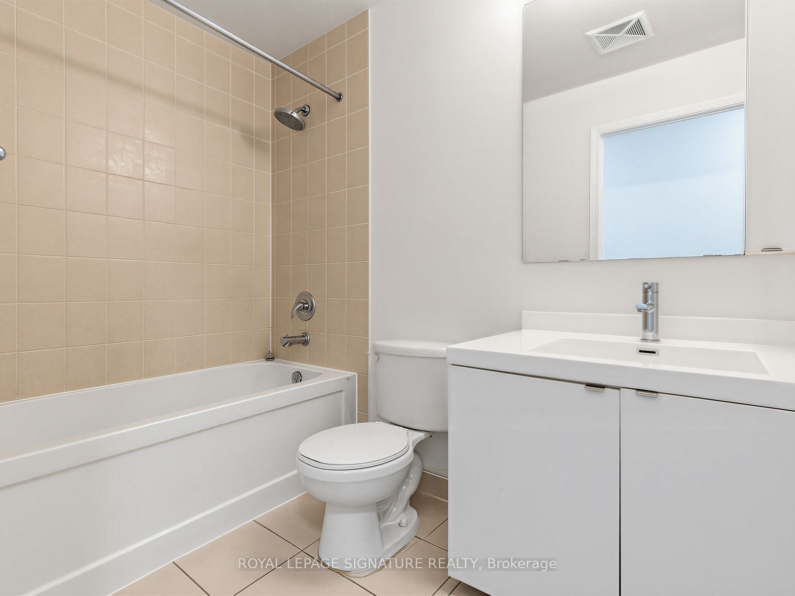 352 Front Street 1411 Property Photo 20
