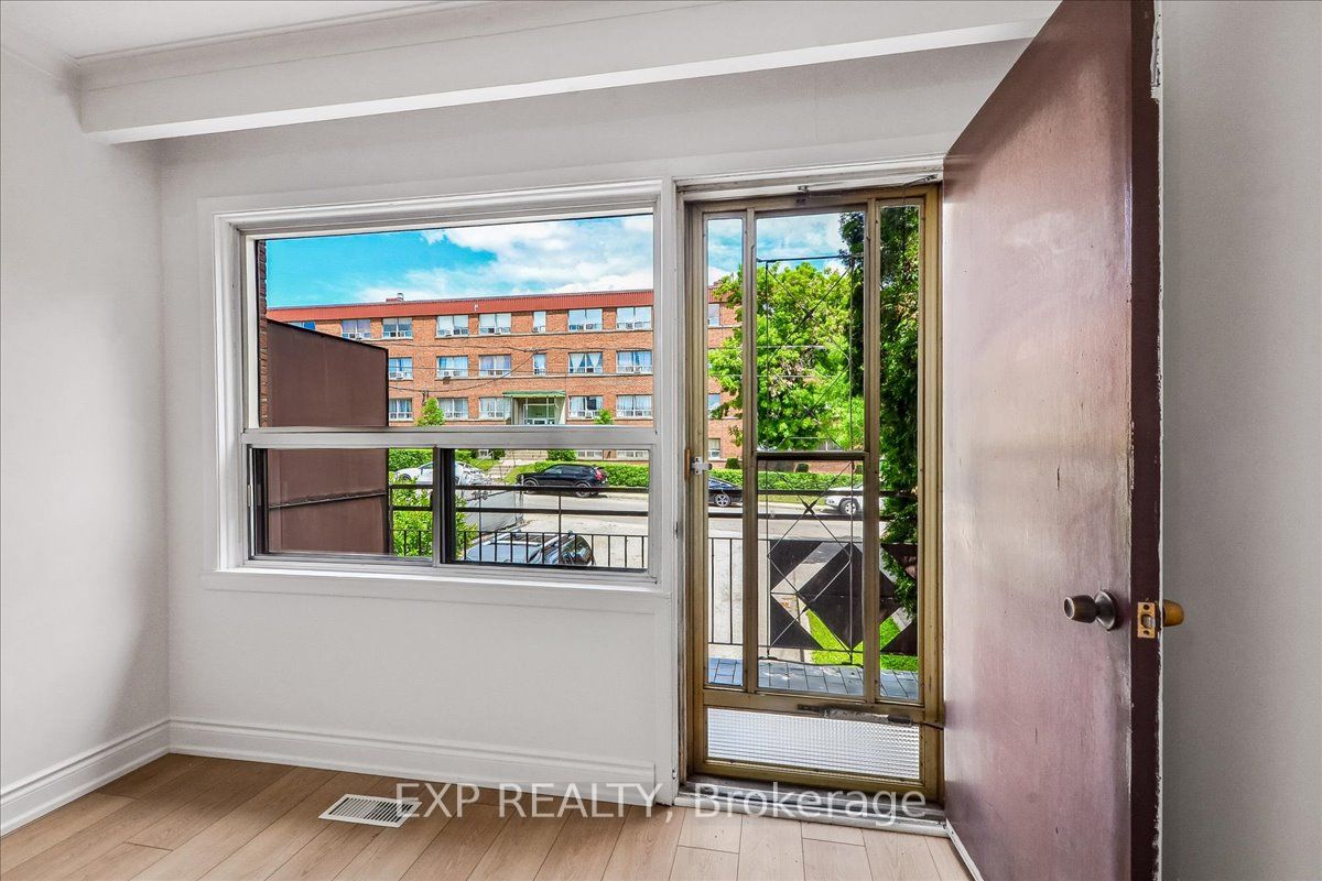 346 Westmount Avenue Property Photo 6