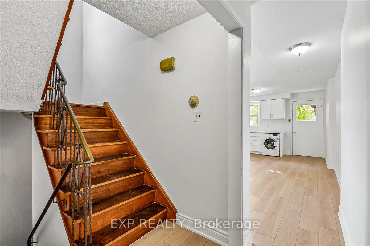 346 Westmount Avenue Property Photo 9