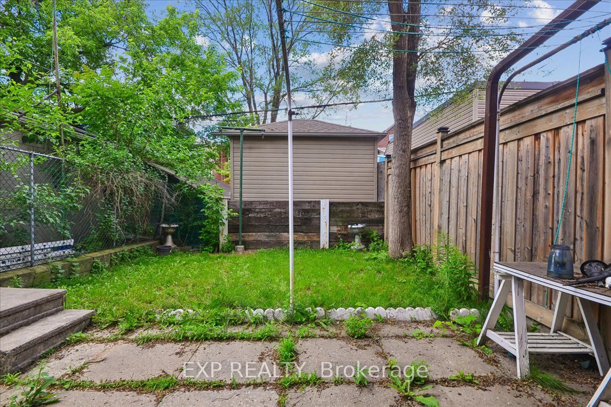346 Westmount Avenue Property Photo 23