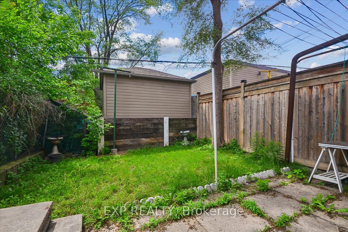 346 Westmount Avenue Property Photo 24