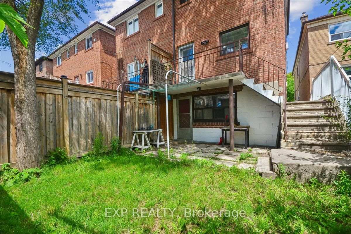 346 Westmount Avenue Property Photo 25