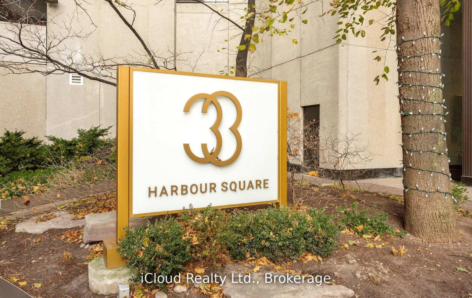 33 Harbour Square 837 Property Photo 1
