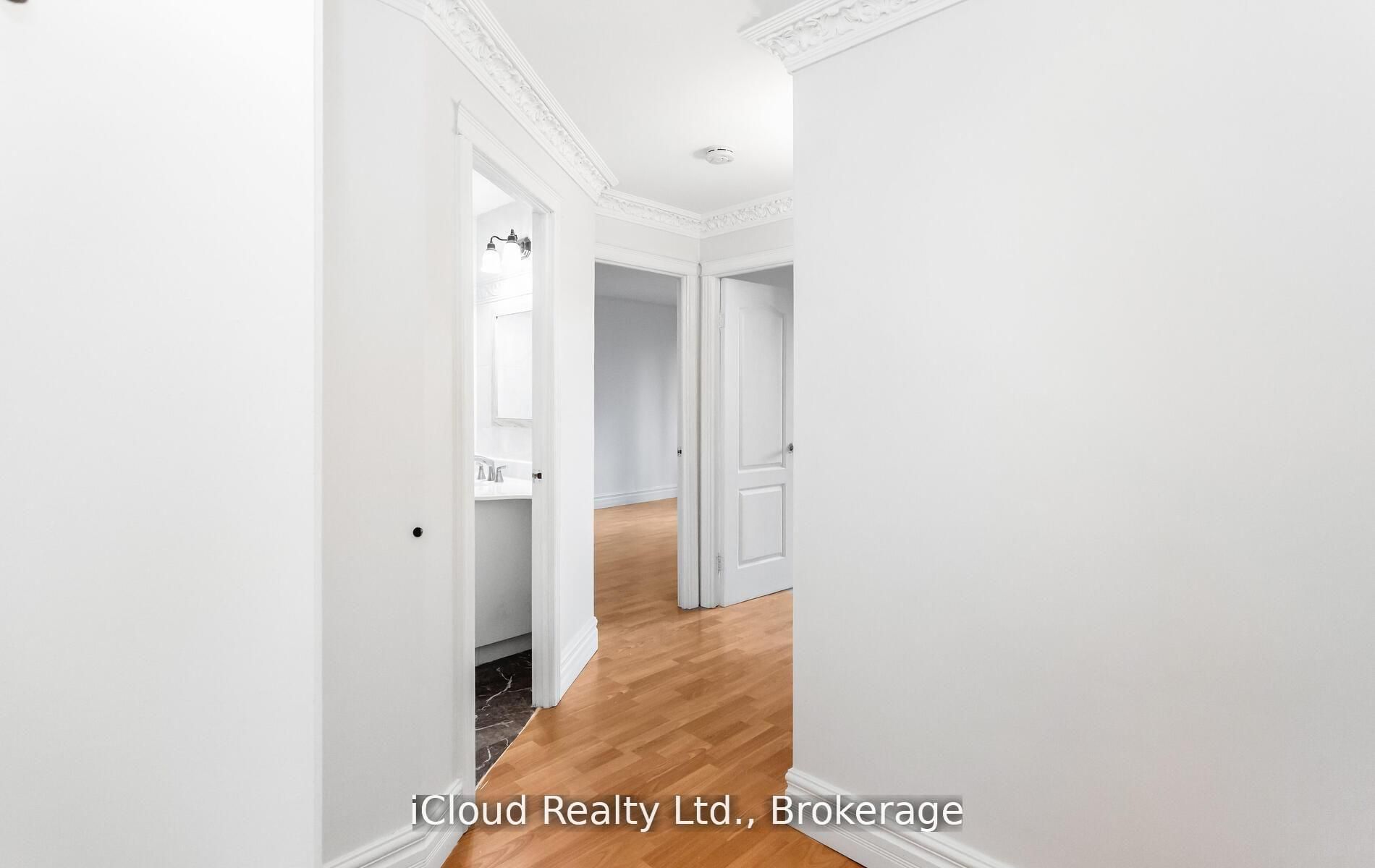 33 Harbour Square 837 Property Photo 20