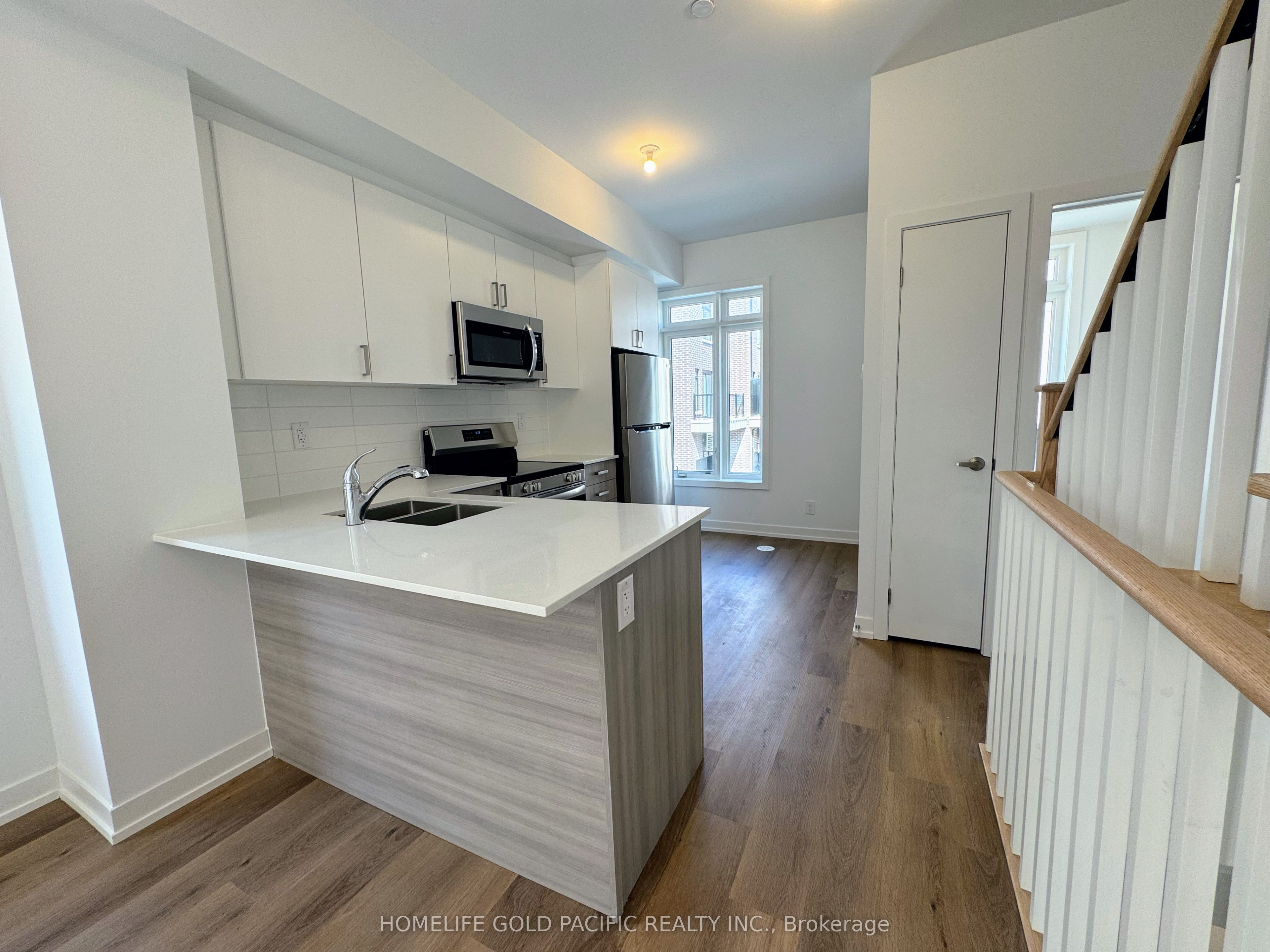 5 Spruce Pines Crescent Property Photo 5