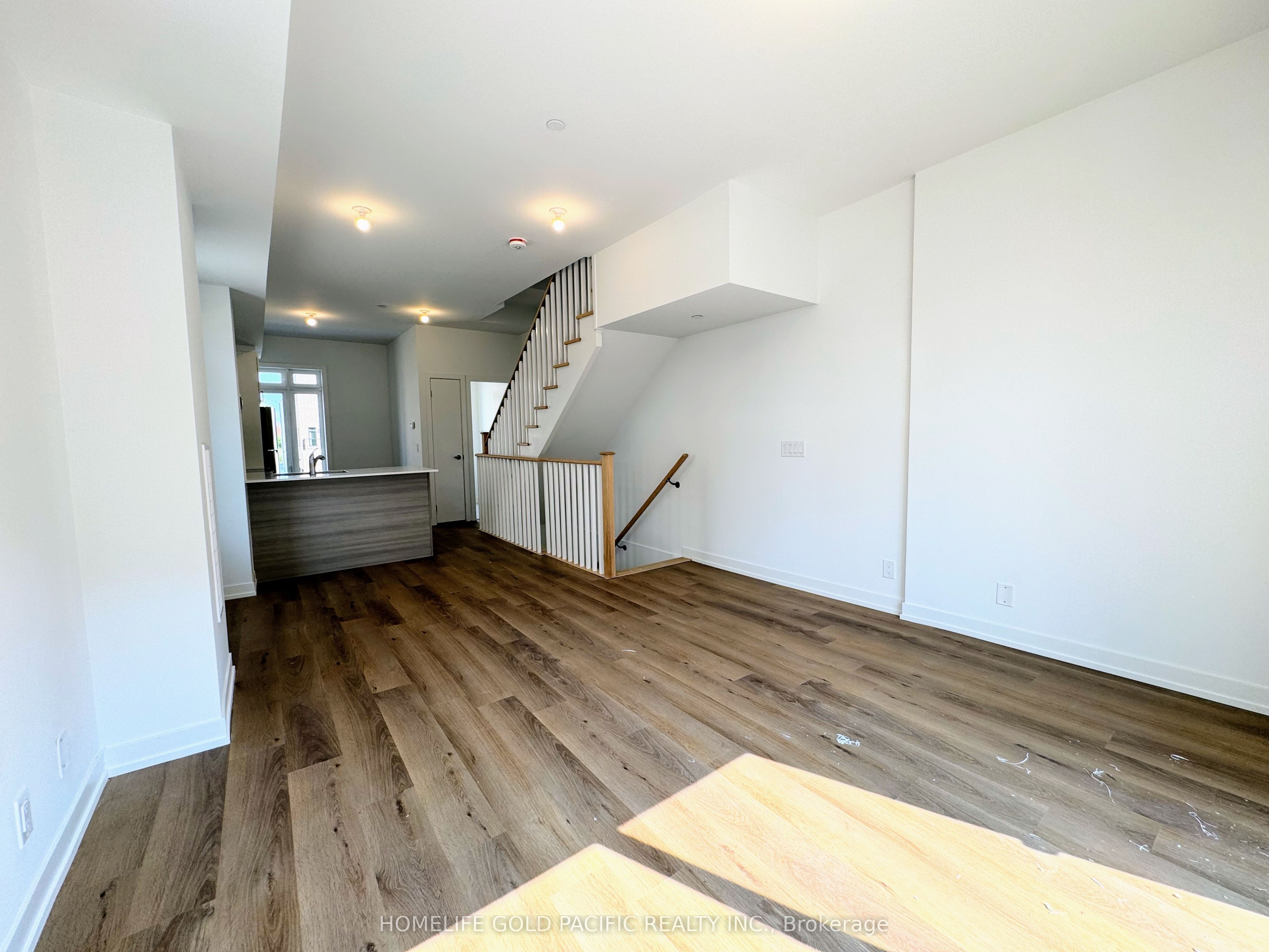 5 Spruce Pines Crescent Property Photo 10