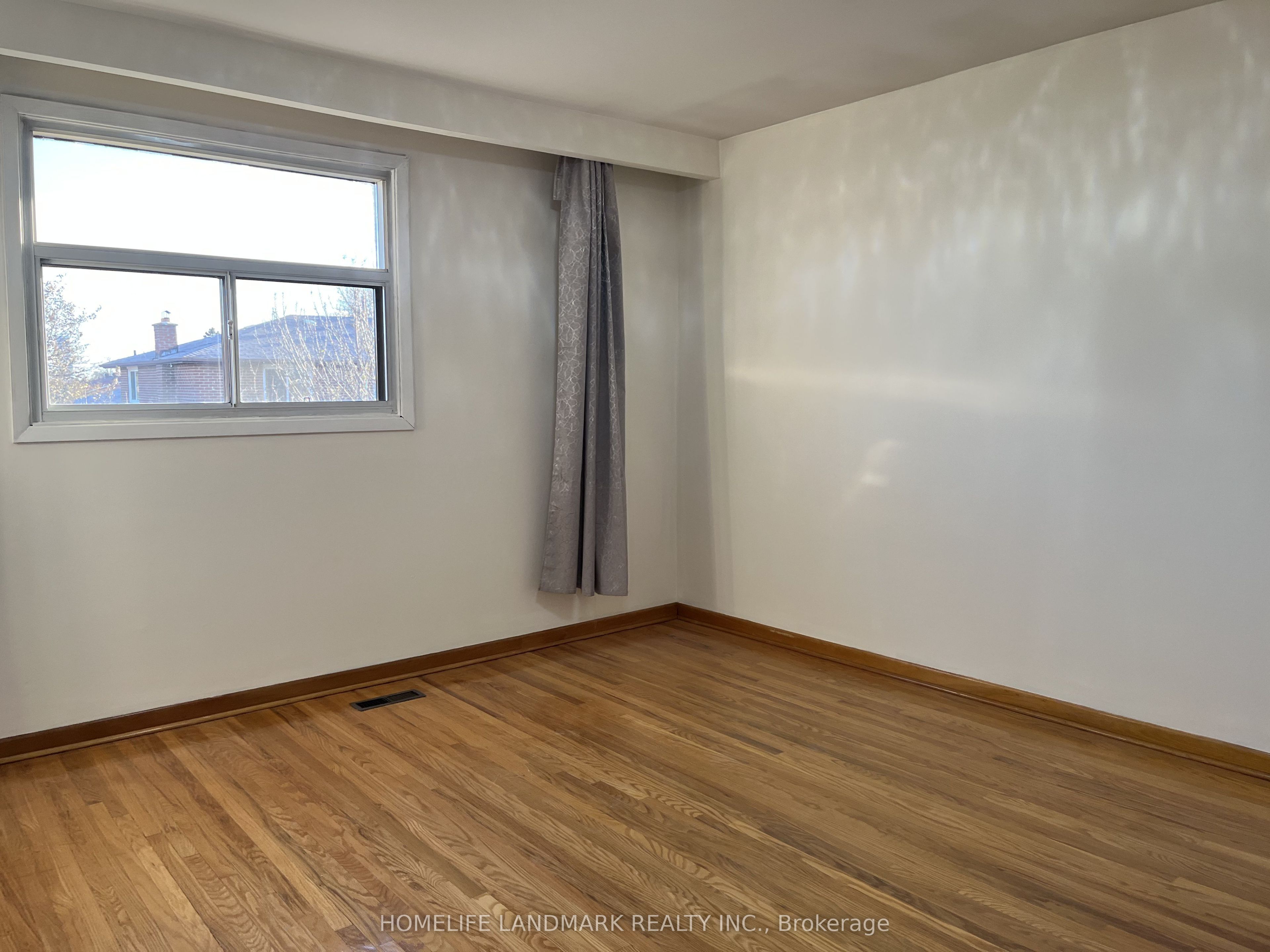 31 Pawnee Avenue Upper Property Photo 14