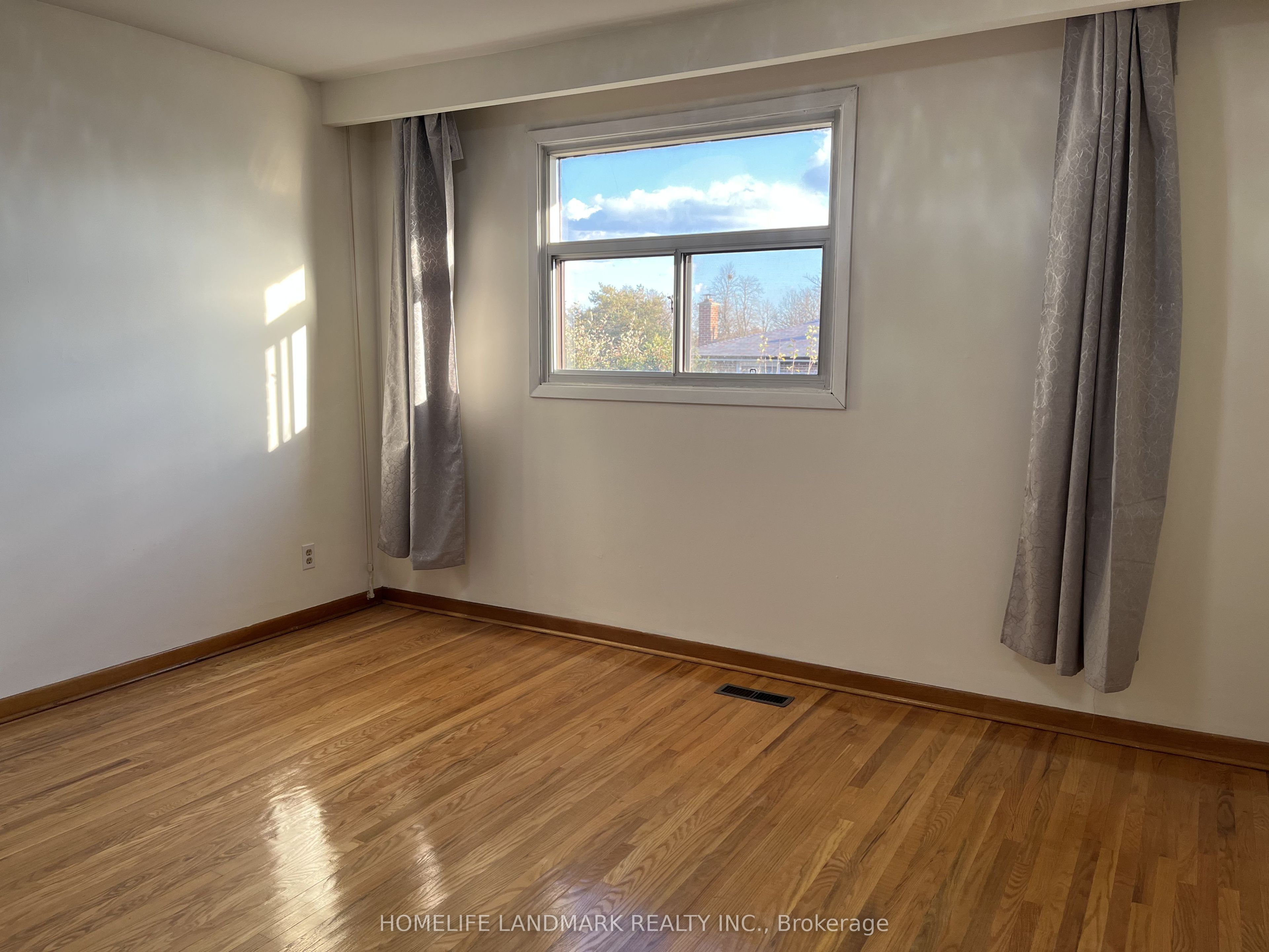 31 Pawnee Avenue Upper Property Photo 17