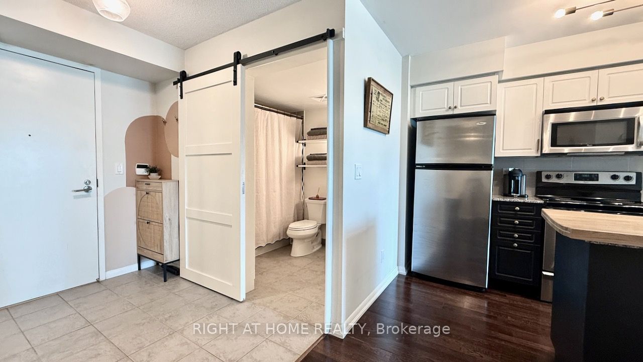 209 Fort York Boulevard S 656 Property Photo 7