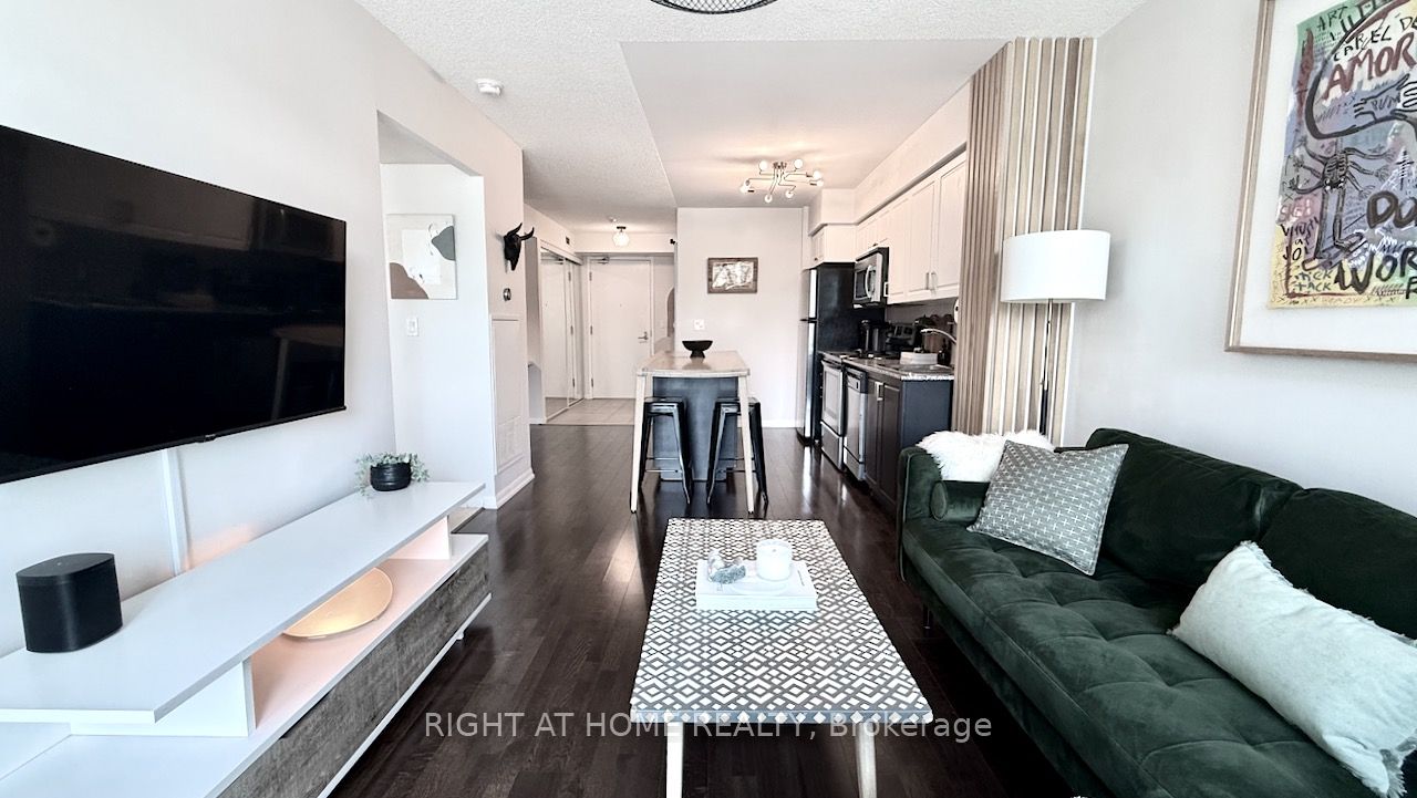 209 Fort York Boulevard S 656 Property Photo 11