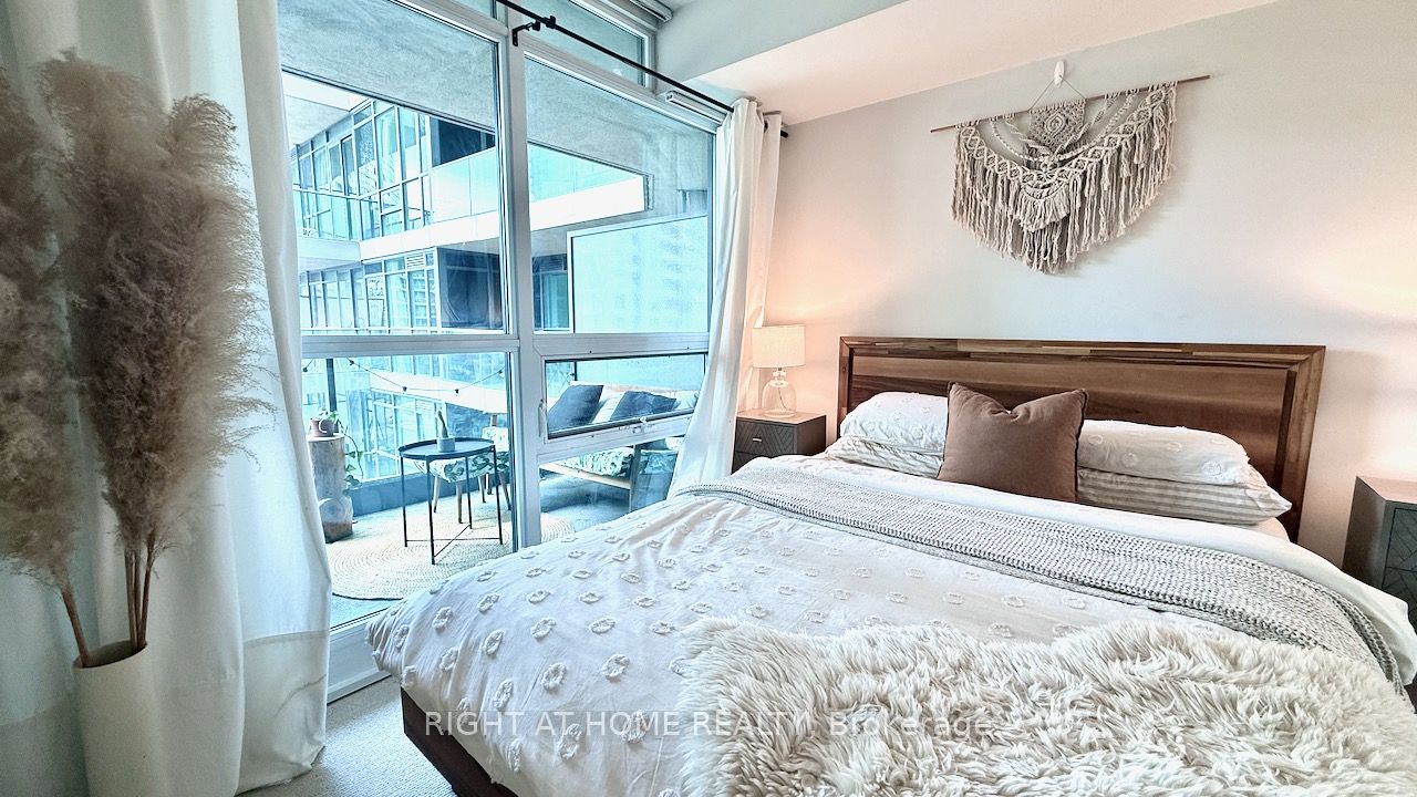 209 Fort York Boulevard S 656 Property Photo 15