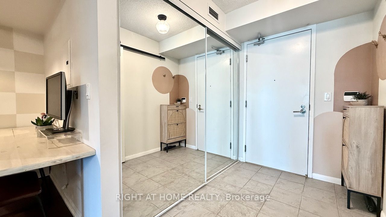 209 Fort York Boulevard S 656 Property Photo 16