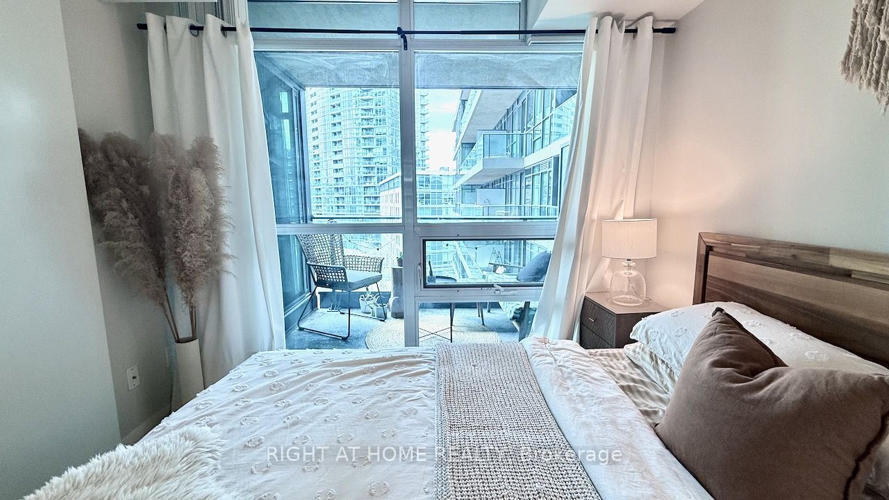 209 Fort York Boulevard S 656 Property Photo 25