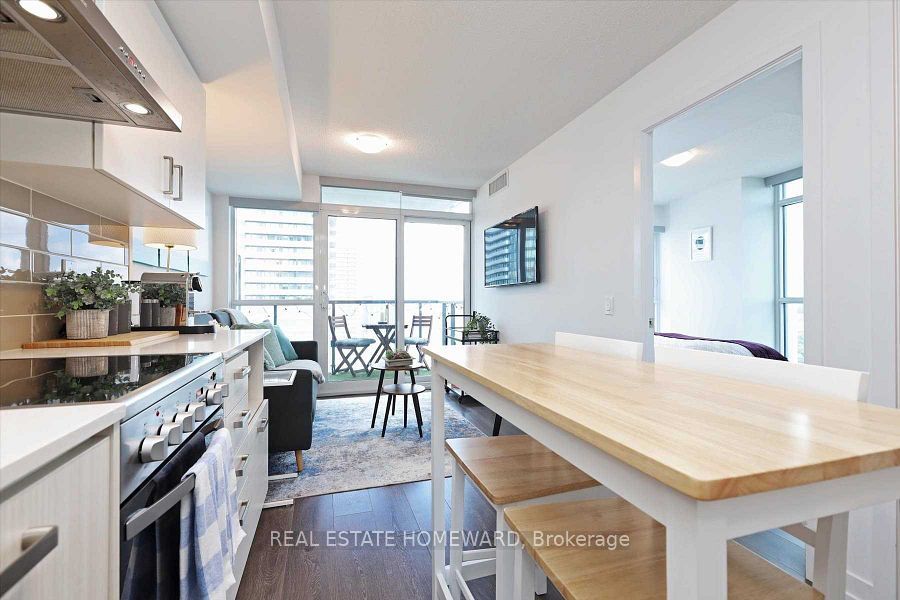 125 Redpath Avenue 2601 Property Photo 8