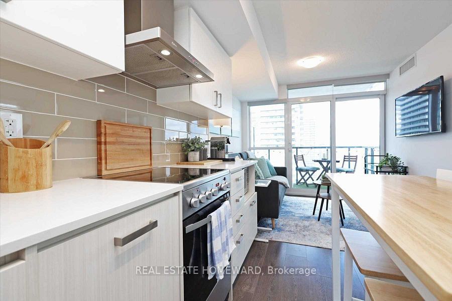 125 Redpath Avenue 2601 Property Photo 9