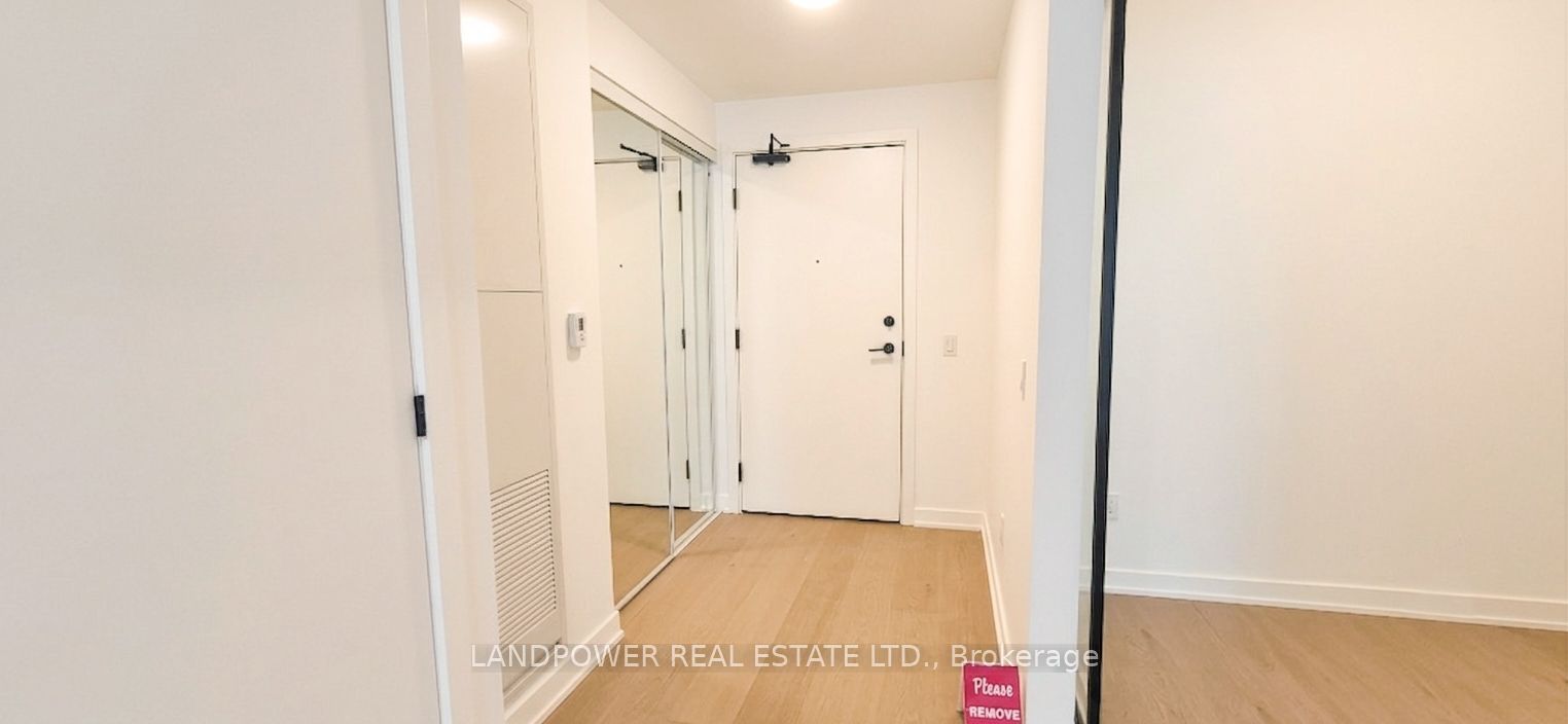 89 Montclair Avenue 922 Property Photo 6