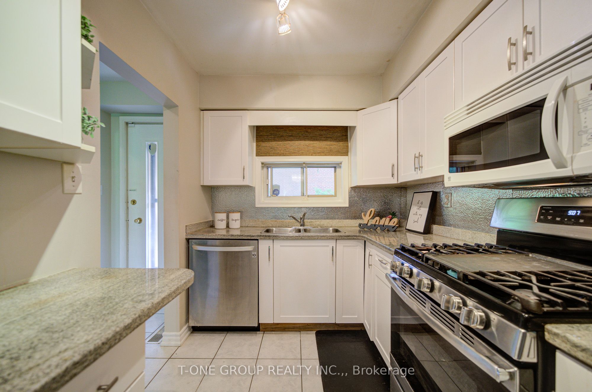 6 Esterbrooke Avenue 94 Property Photo 6