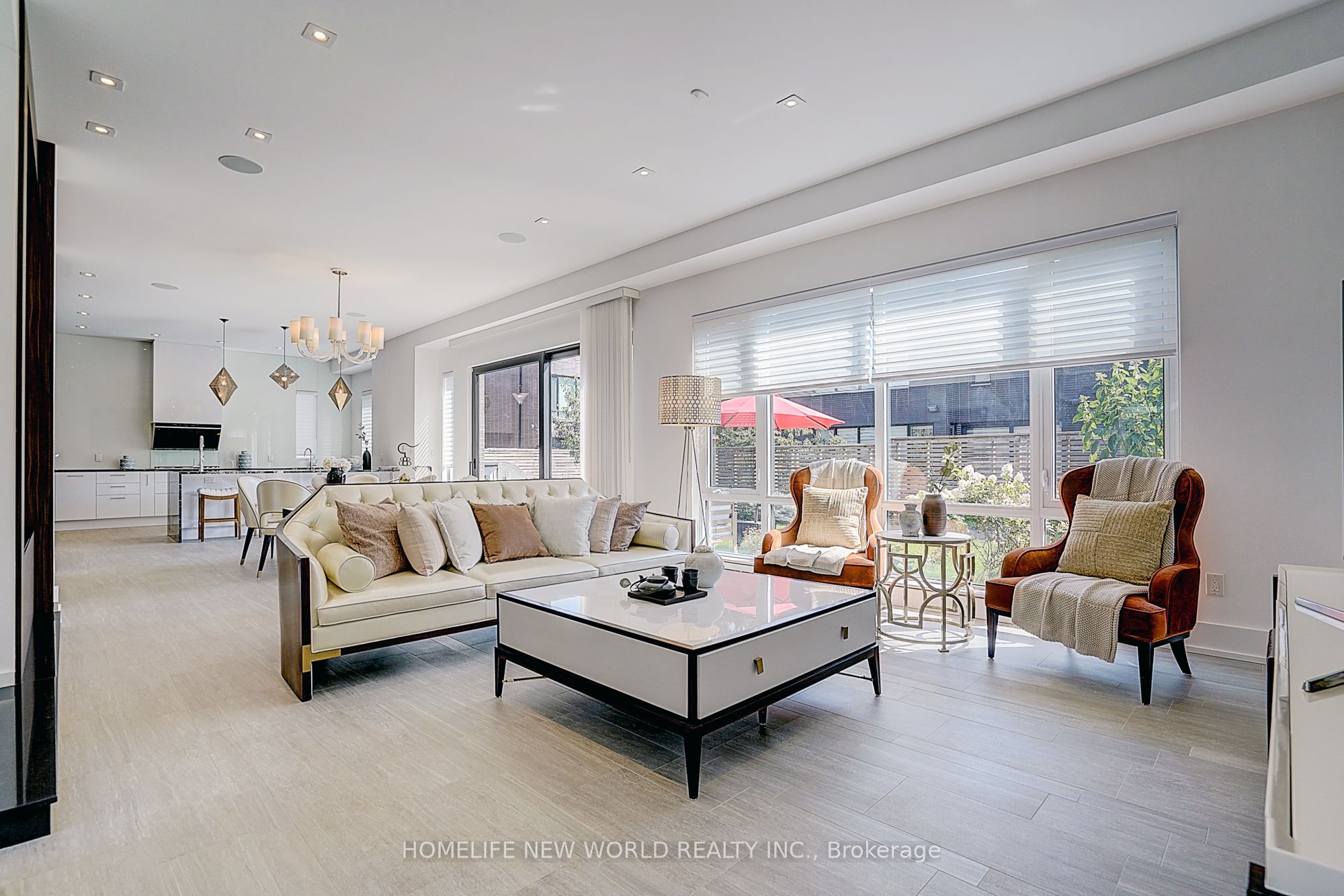 7 Valliere Place W Property Photo 15