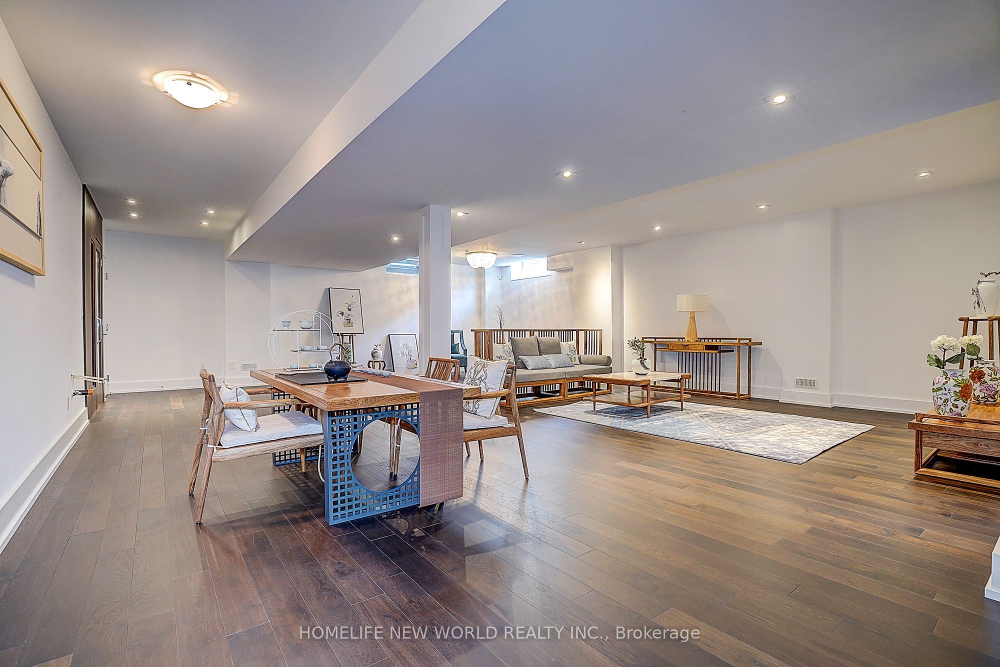7 Valliere Place W Property Photo 41