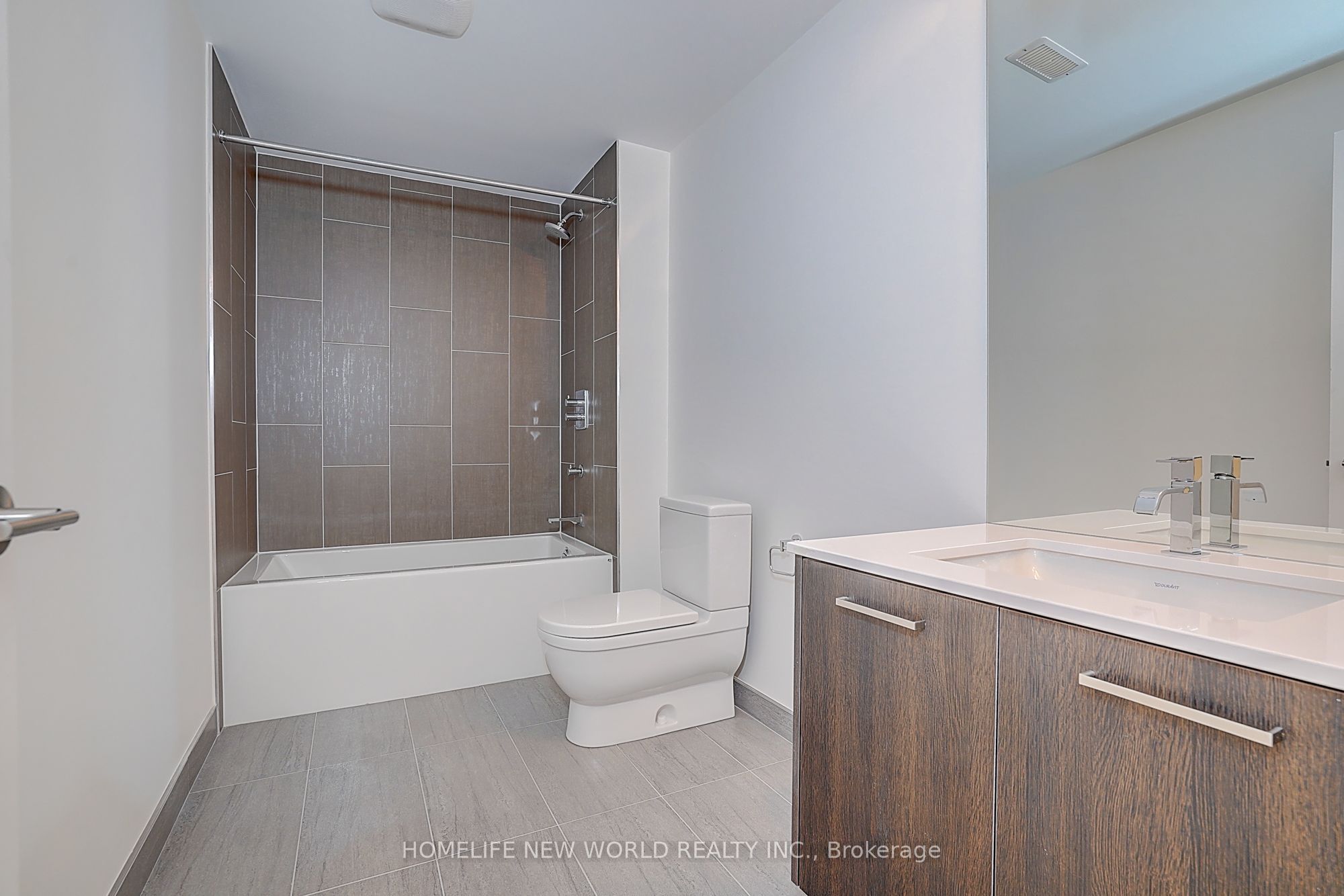 7 Valliere Place W Property Photo 46