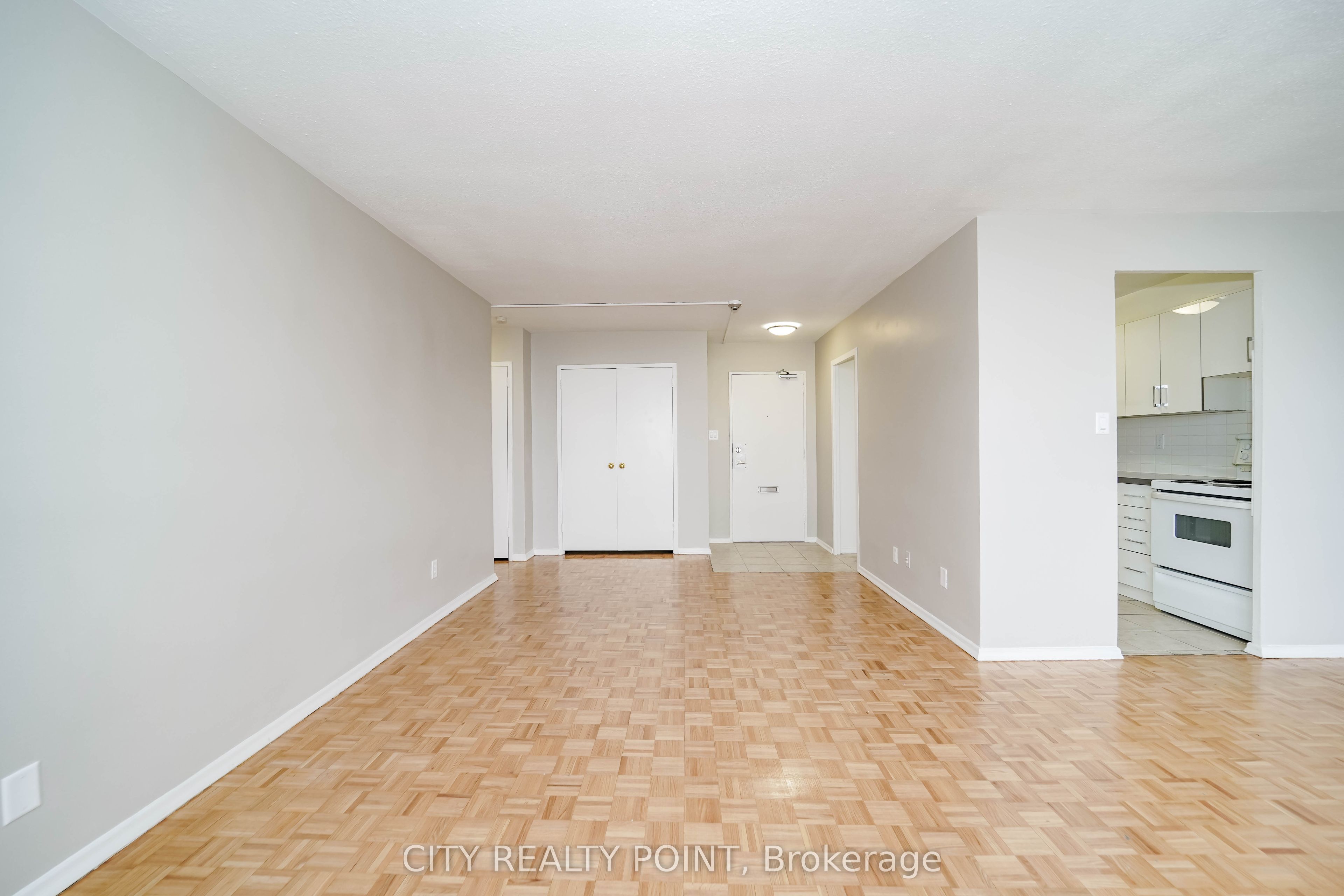 6200 Bathurst Street 1412 Property Photo 6