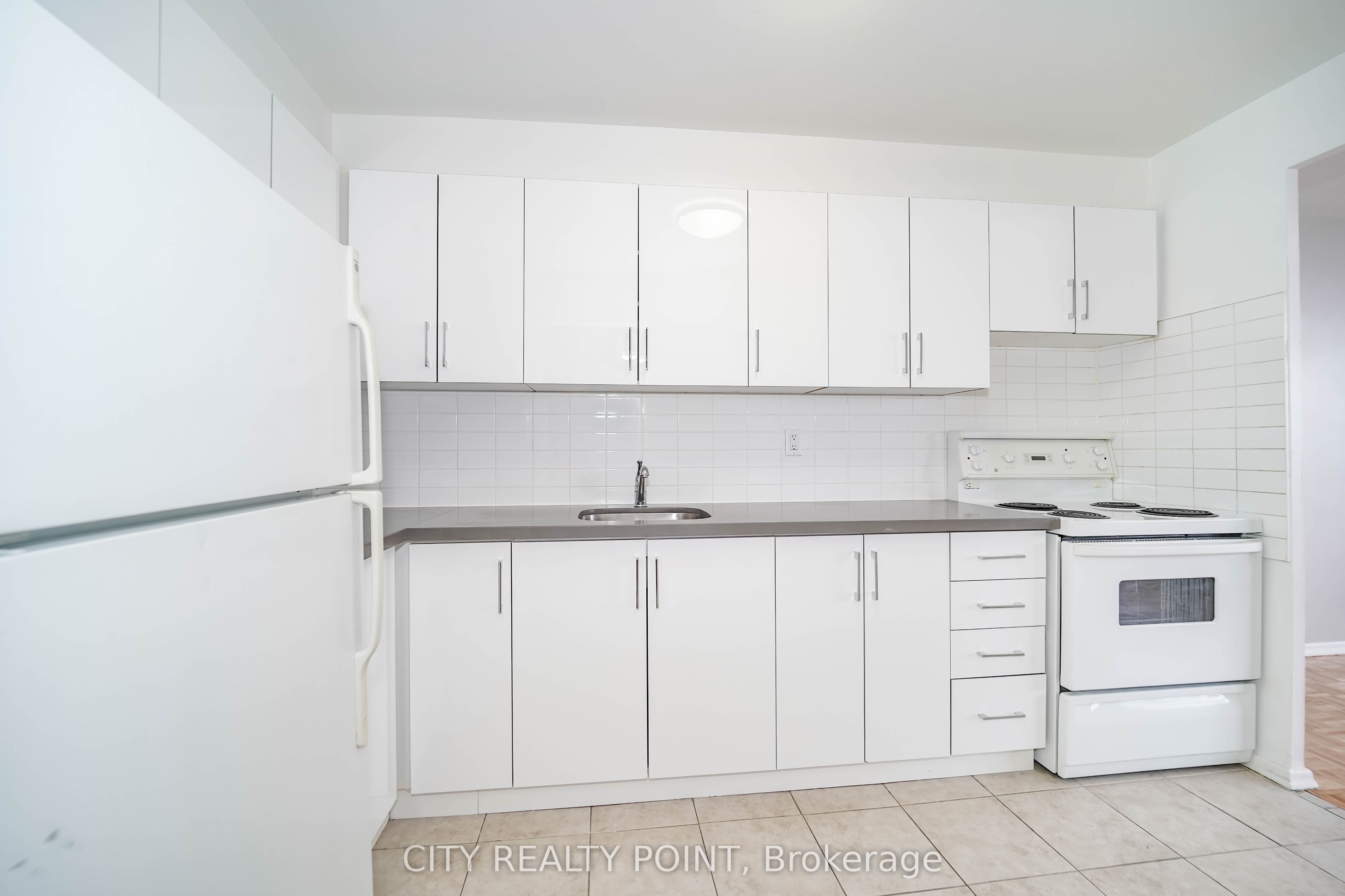 6200 Bathurst Street 1412 Property Photo 10