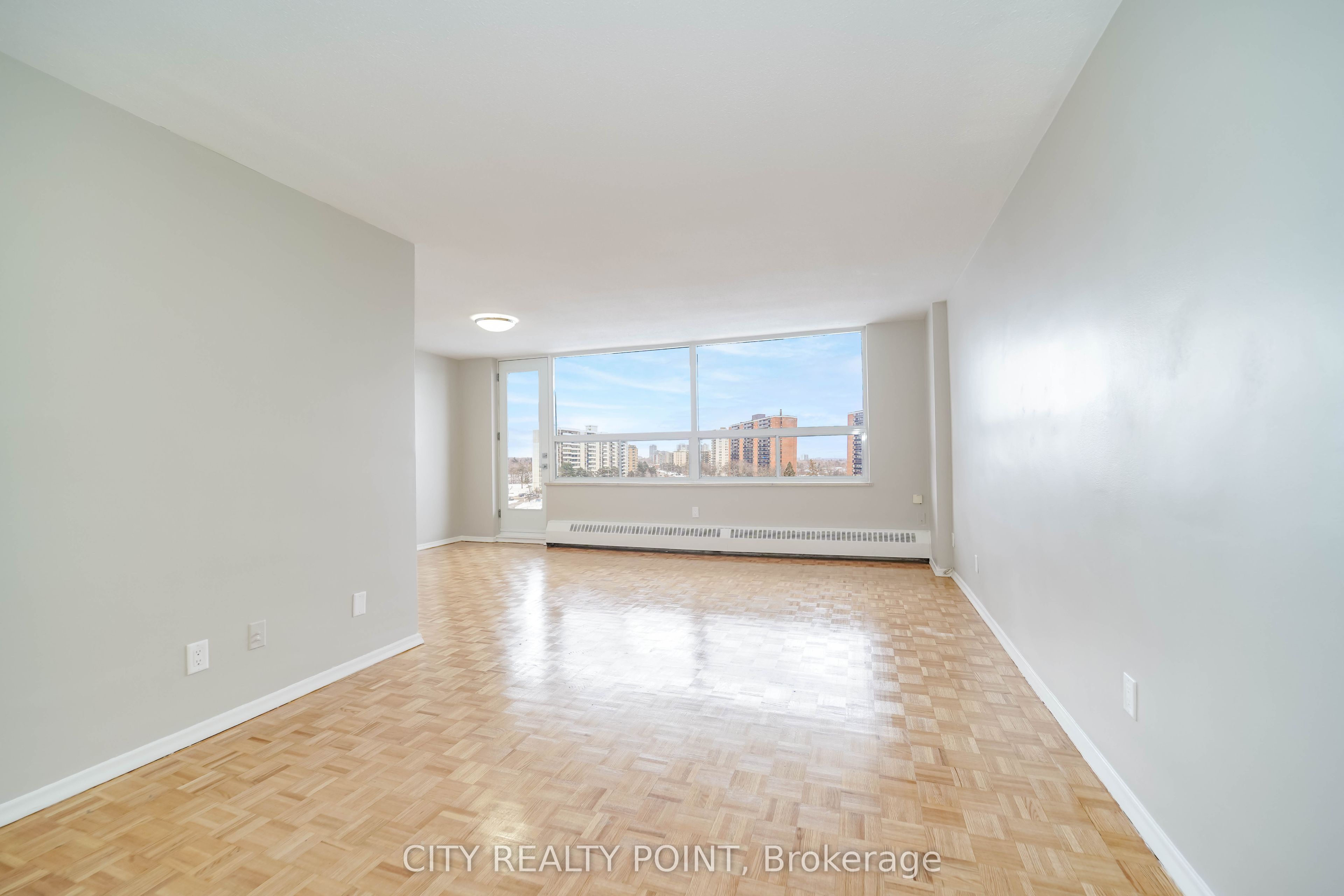 6200 Bathurst Street 1412 Property Photo 12