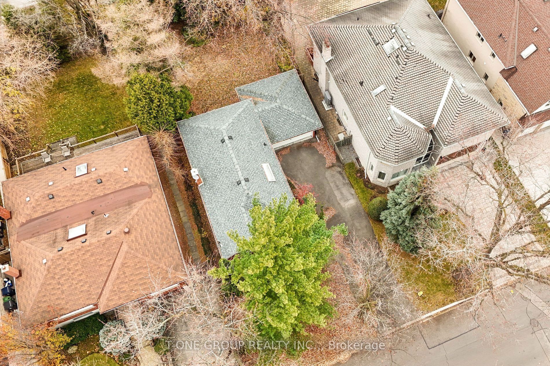 302 Spring Garden Avenue Property Photo 3