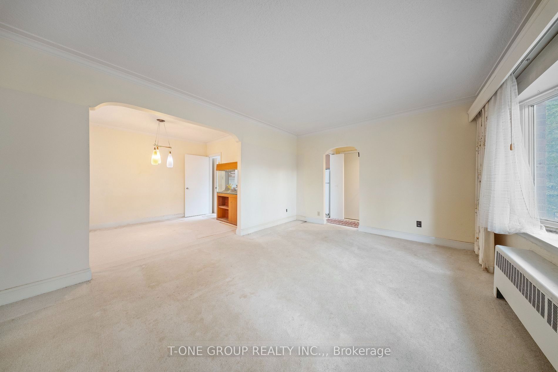 302 Spring Garden Avenue Property Photo 8