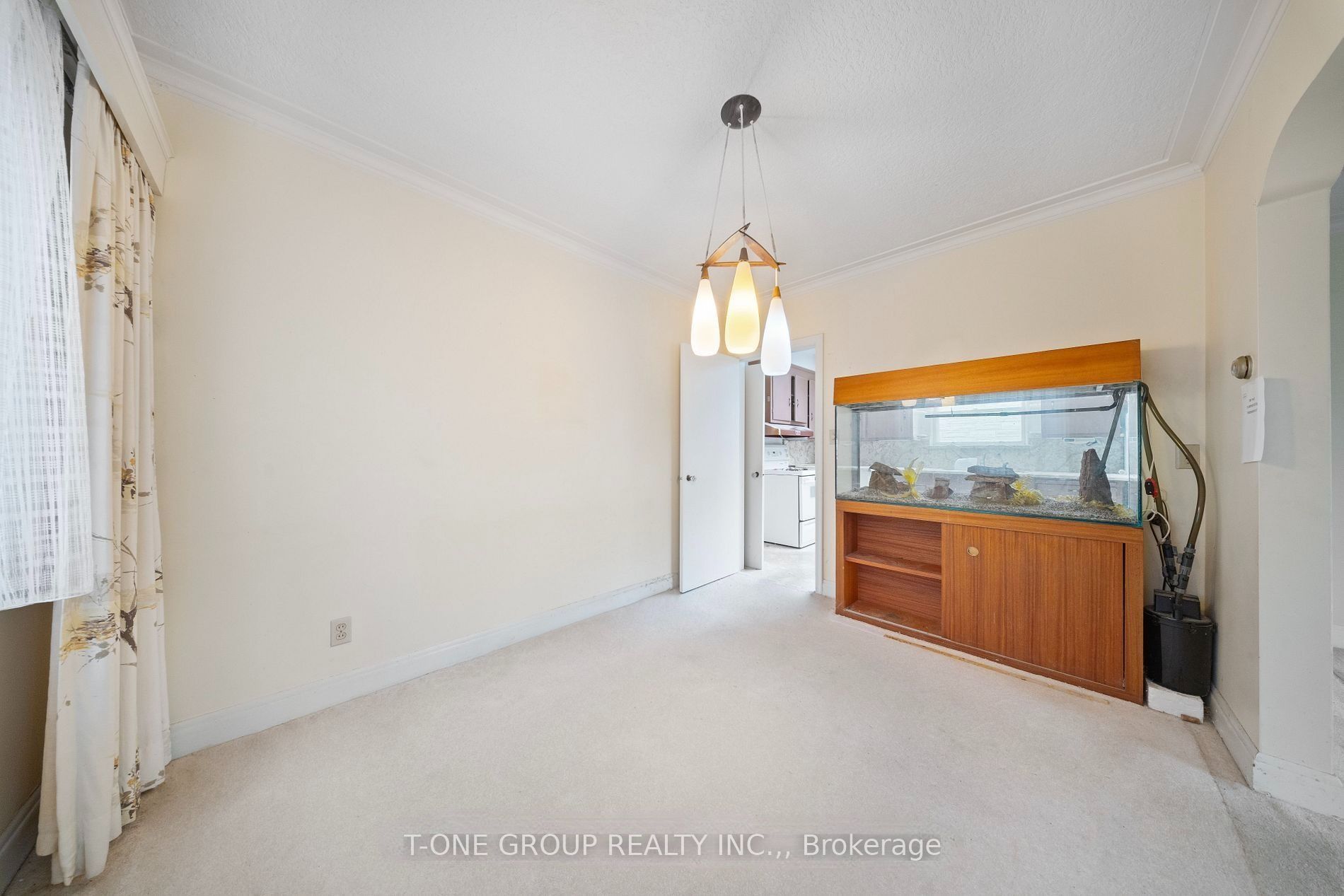 302 Spring Garden Avenue Property Photo 10