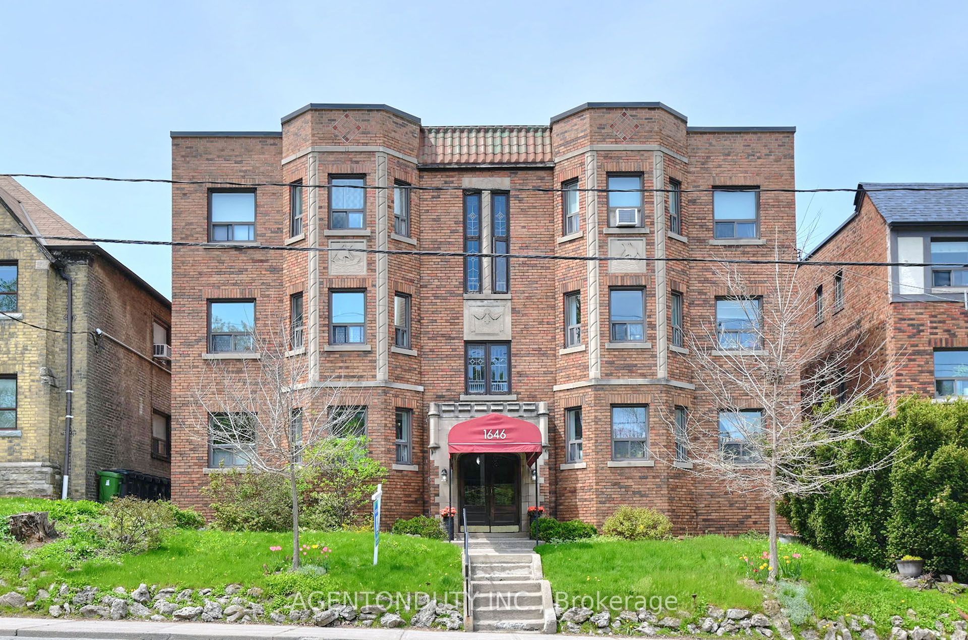 1646 Bathurst Street 17 Property Photo 1