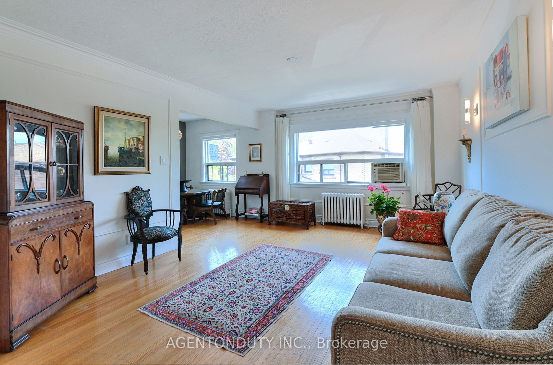 1646 Bathurst Street 17 Property Photo 5