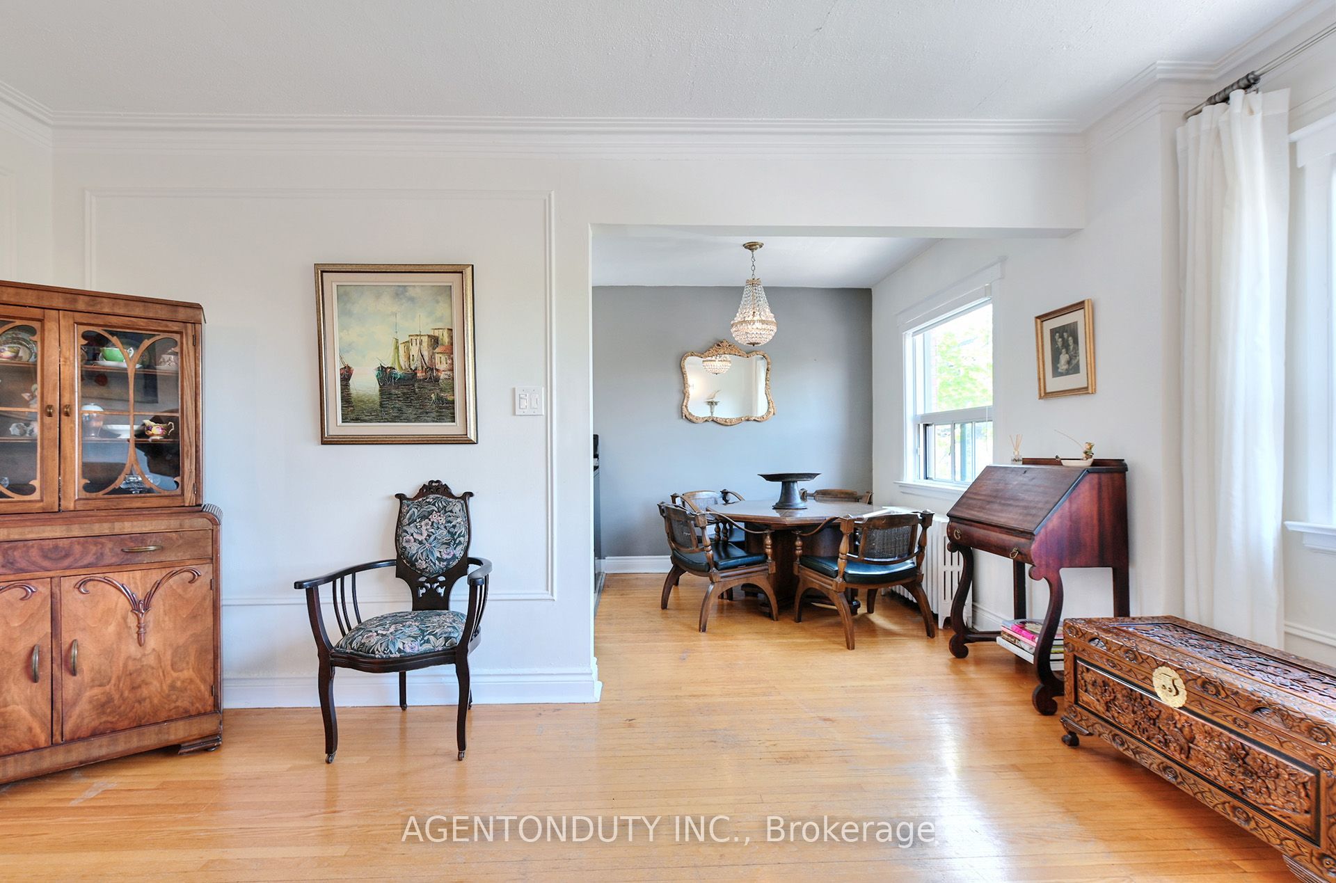1646 Bathurst Street 17 Property Photo 9