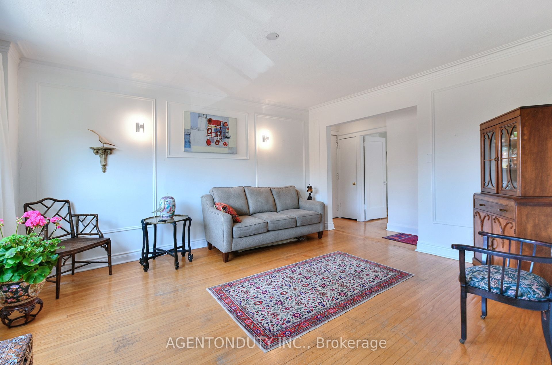 1646 Bathurst Street 17 Property Photo 10