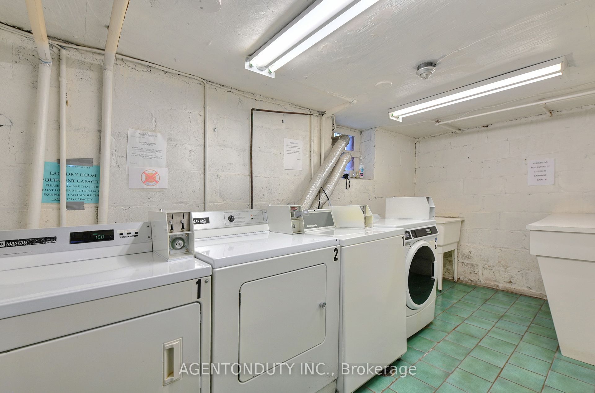 1646 Bathurst Street 17 Property Photo 22