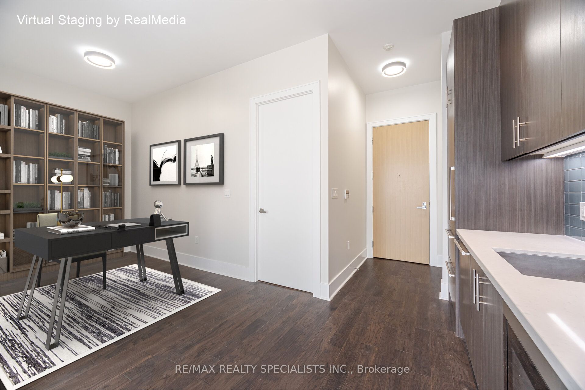 29 Queens Quay E 1118 Property Photo 7