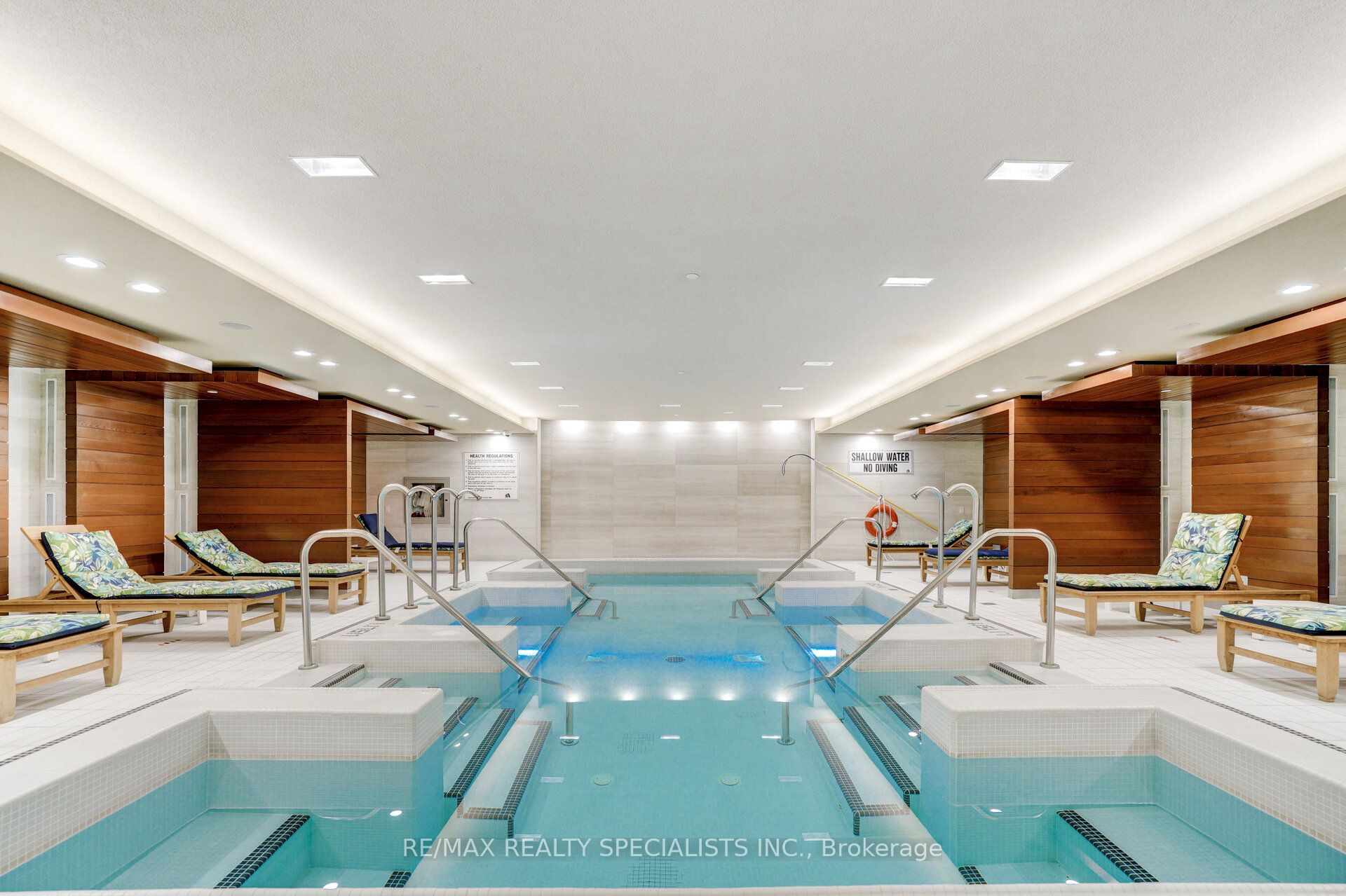29 Queens Quay E 1118 Property Photo 25