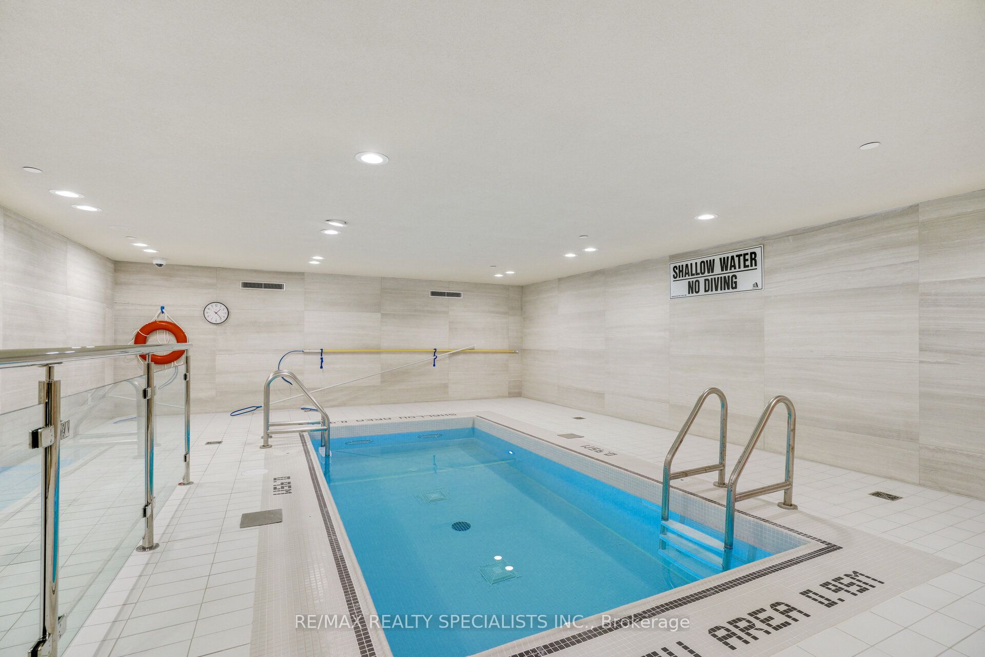 29 Queens Quay E 1118 Property Photo 26