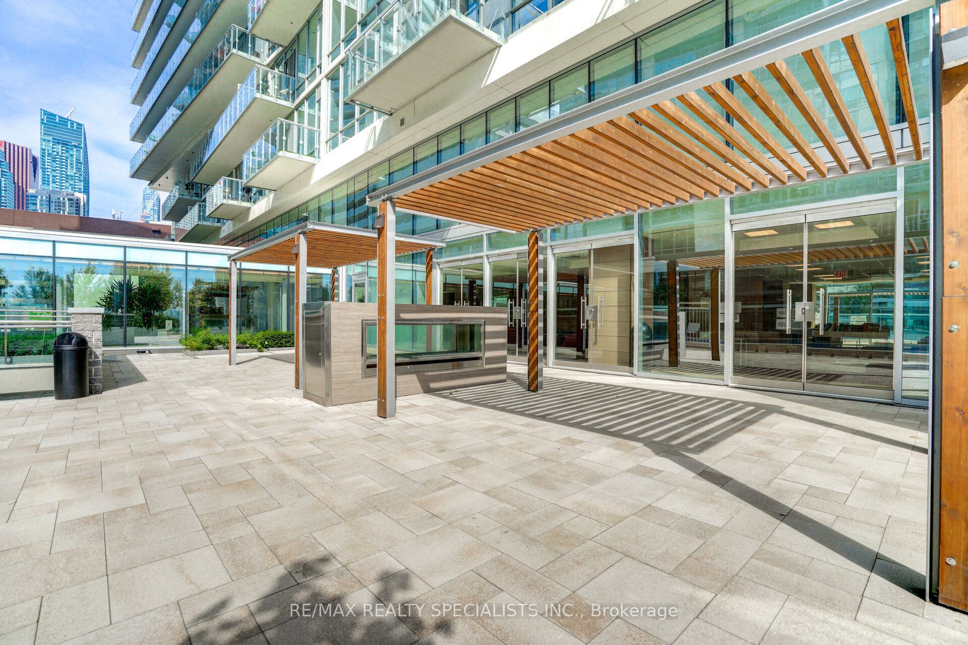 29 Queens Quay E 1118 Property Photo 29