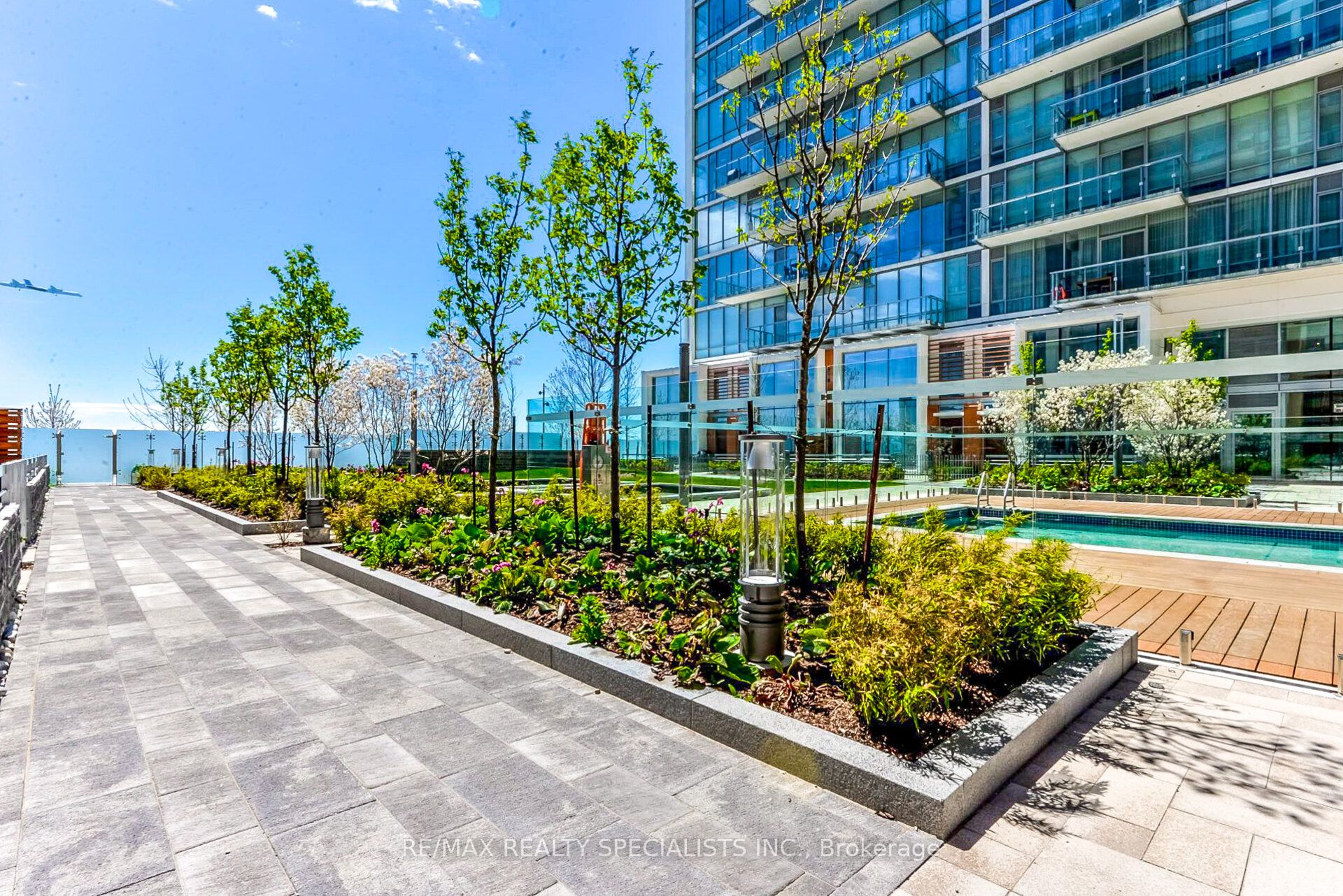 29 Queens Quay E 1118 Property Photo 37