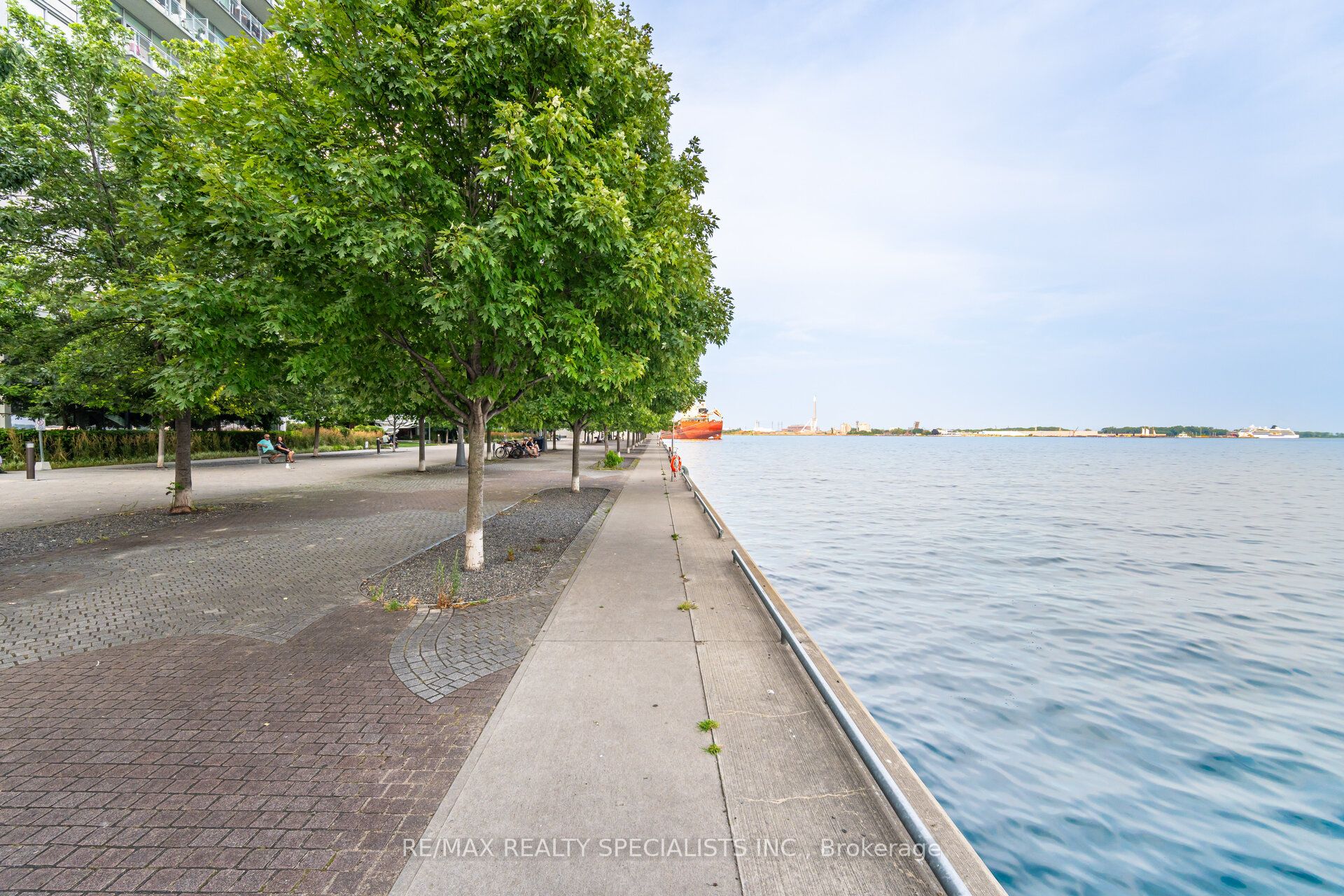 29 Queens Quay E 1118 Property Photo 42