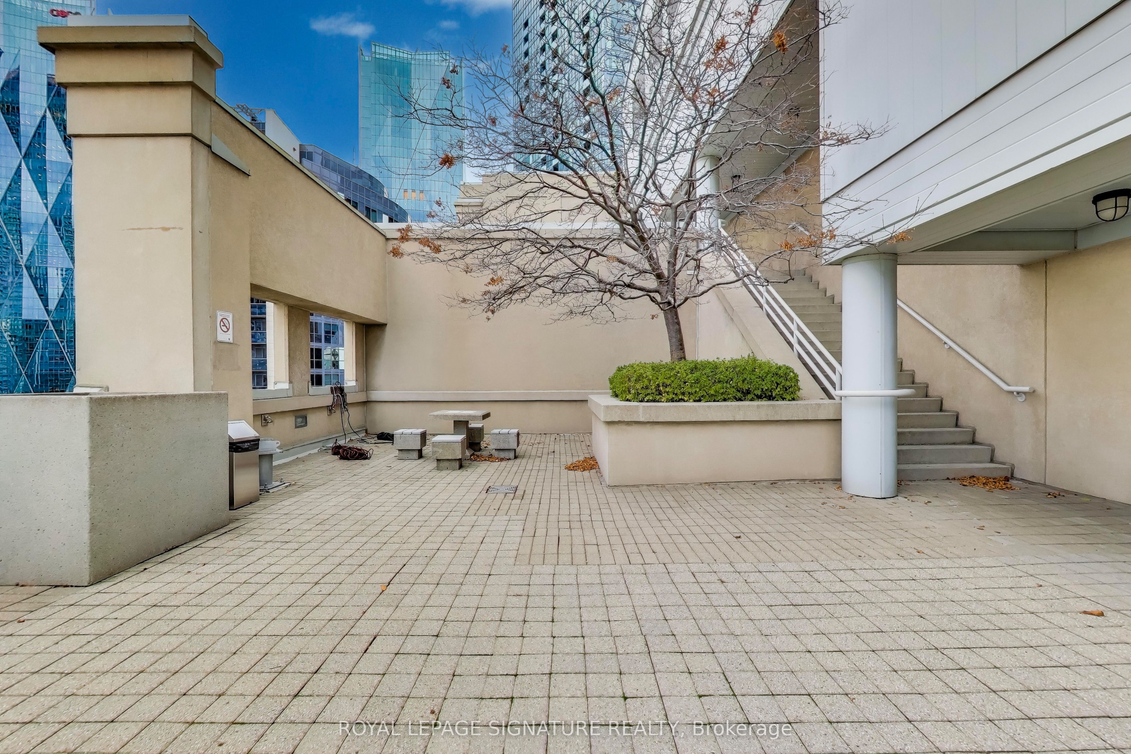 25 The Esplanade 2313 Property Photo 31
