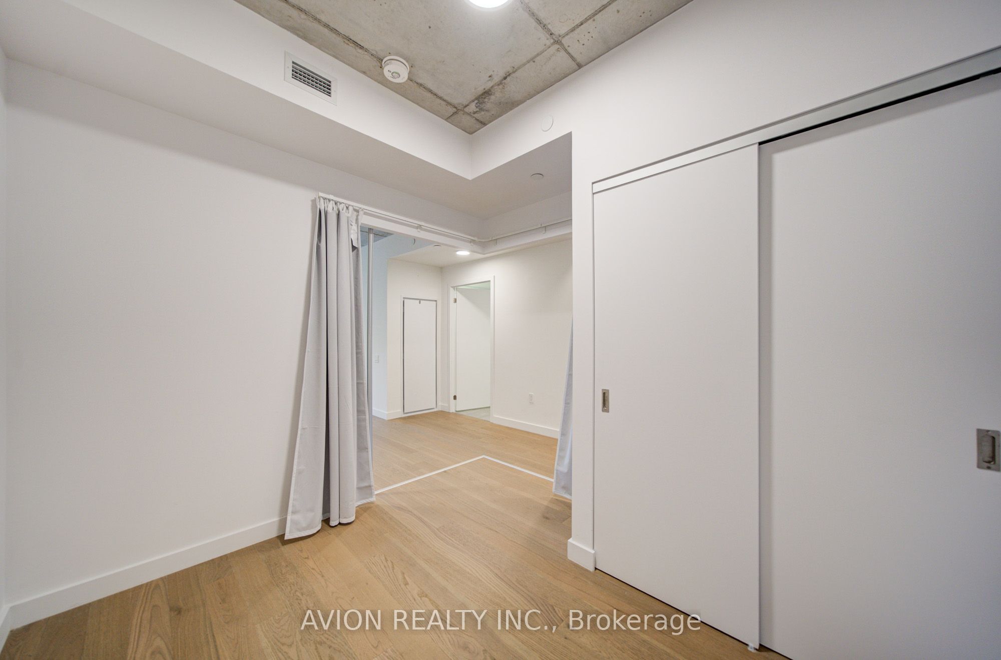 1720 Bayview Avenue 321 Property Photo 8