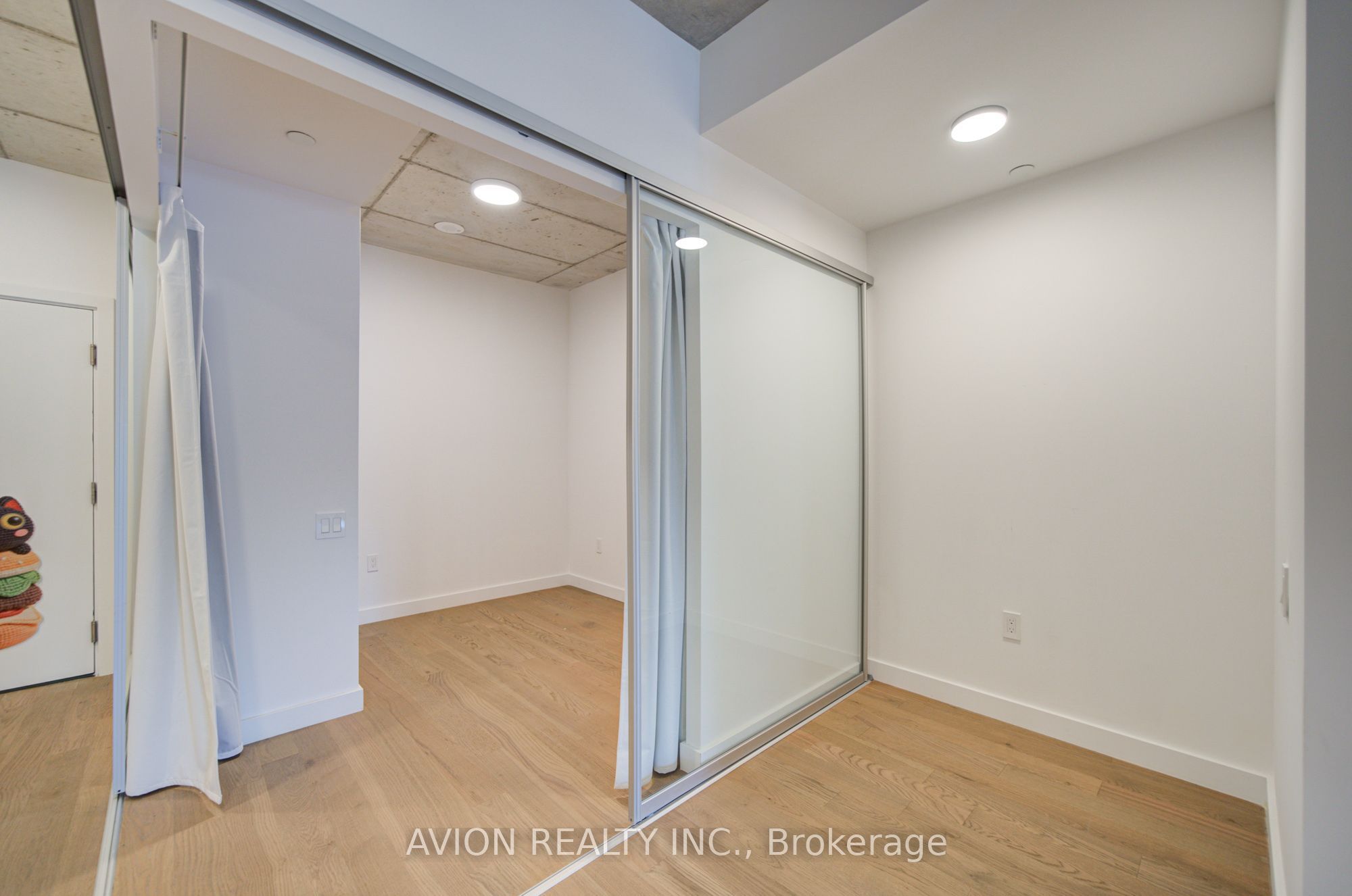 1720 Bayview Avenue 321 Property Photo 11