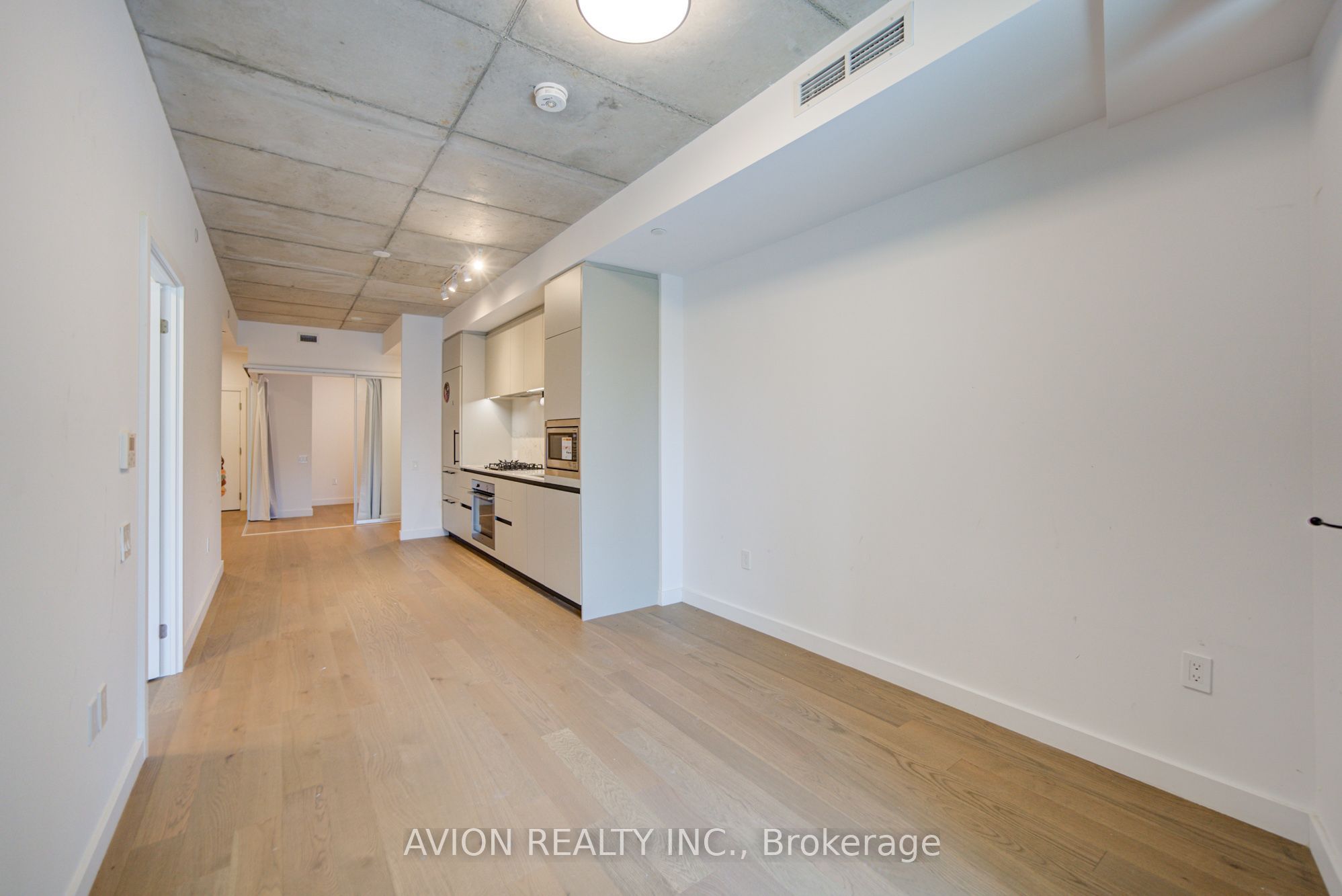 1720 Bayview Avenue 321 Property Photo 15