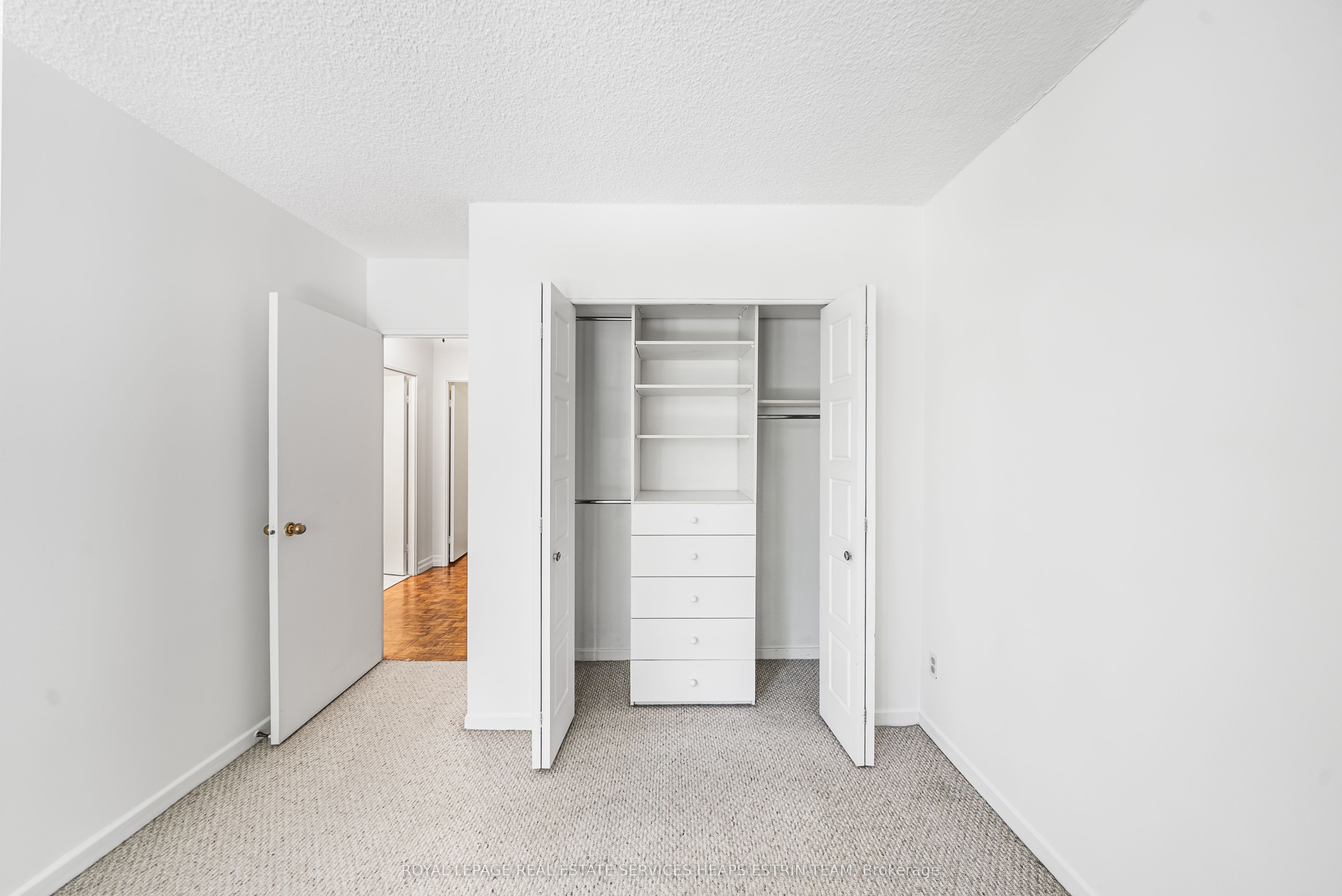 33 Harbour Square #411 Property Photo 24