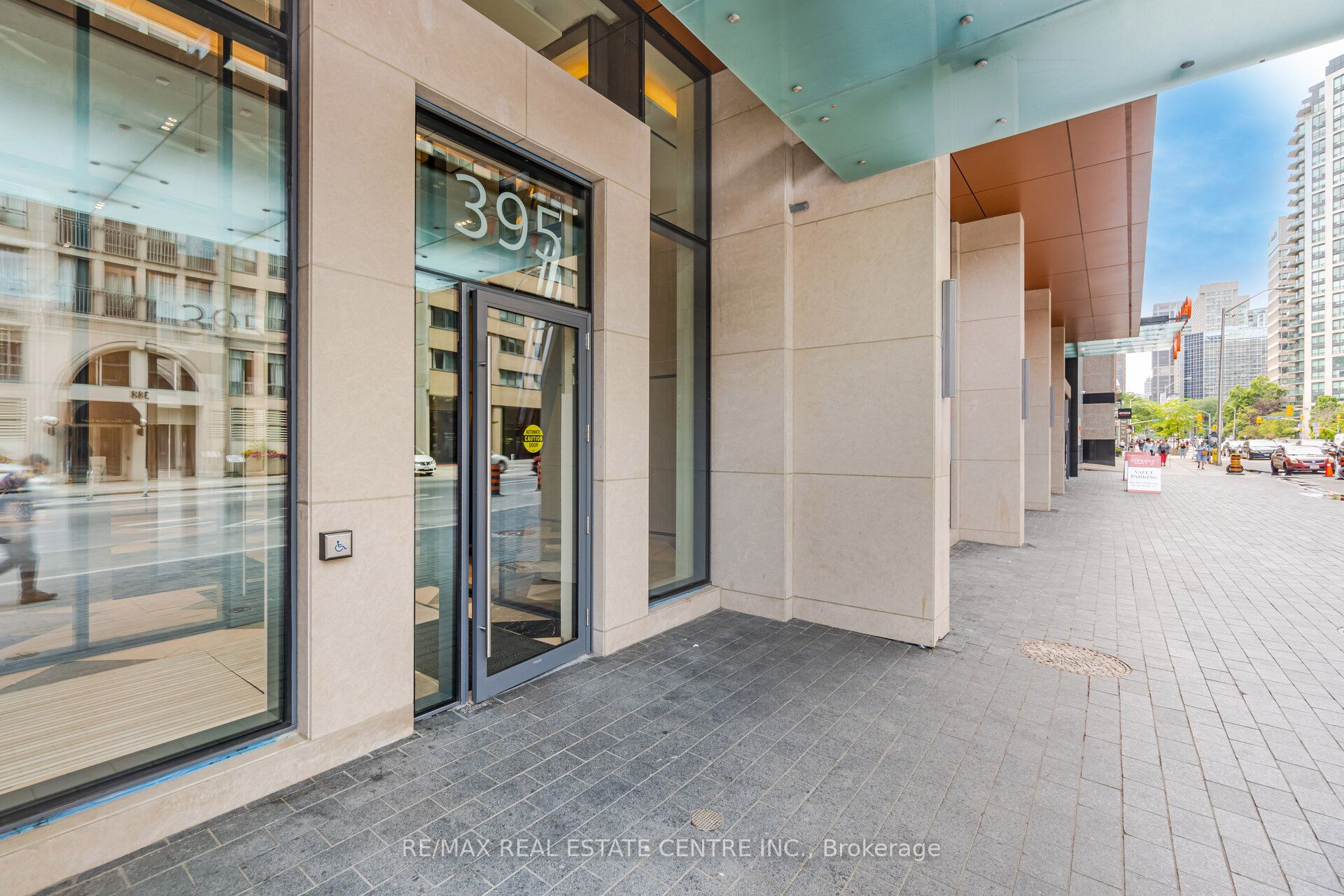 395 Bloor Street E 2503 Property Photo 4
