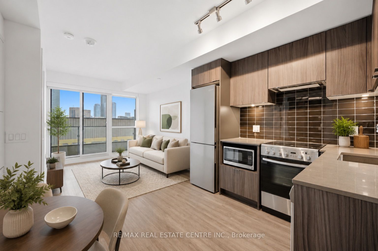 395 Bloor Street E 2503 Property Photo 7
