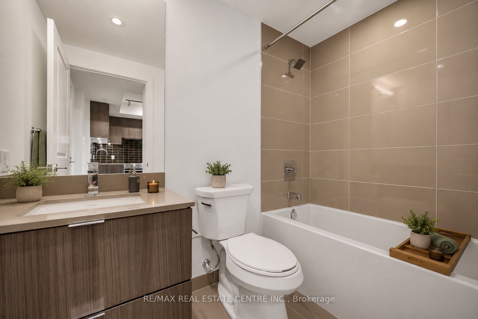 395 Bloor Street E 2503 Property Photo 13