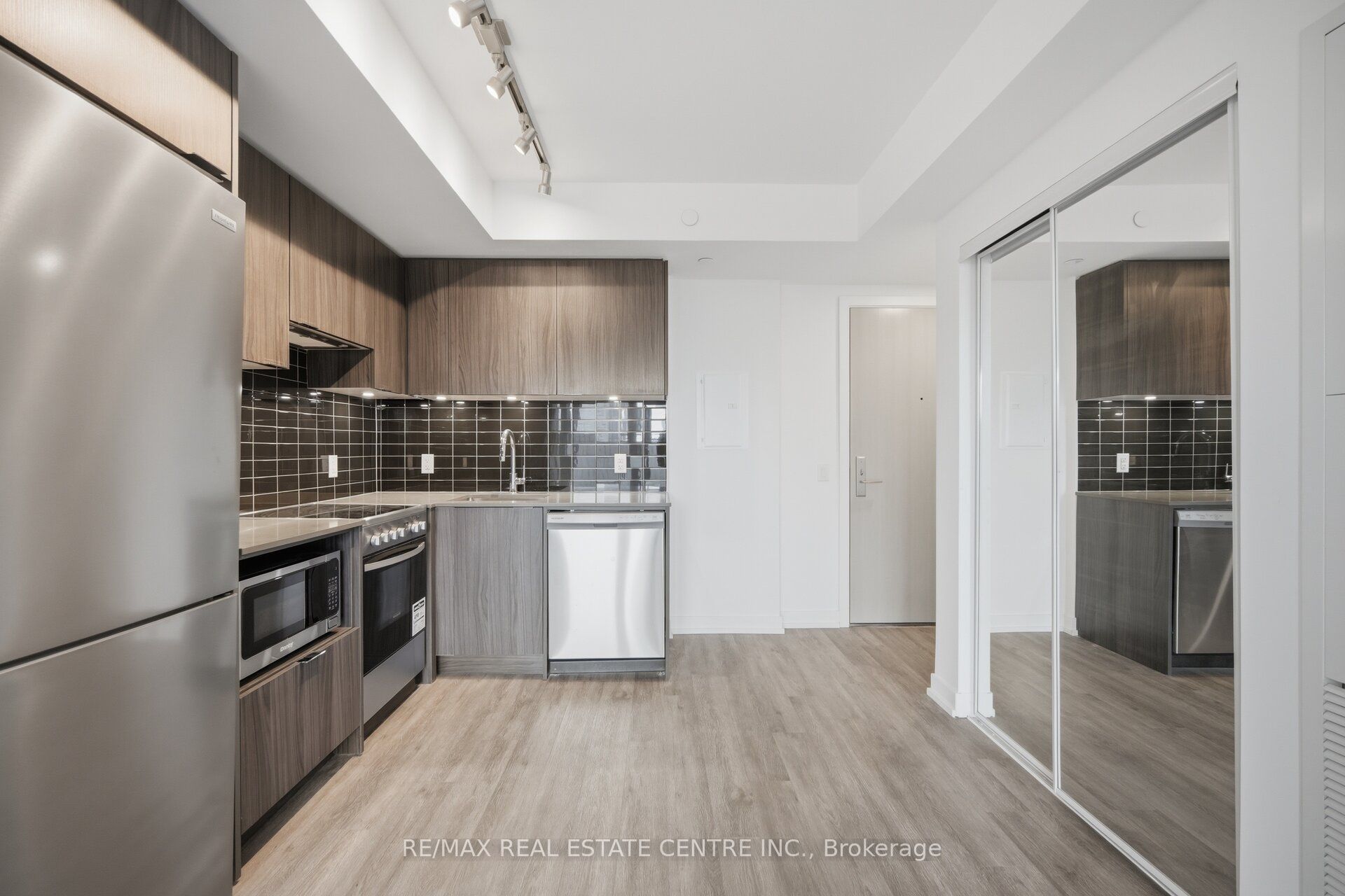 395 Bloor Street E 2503 Property Photo 34